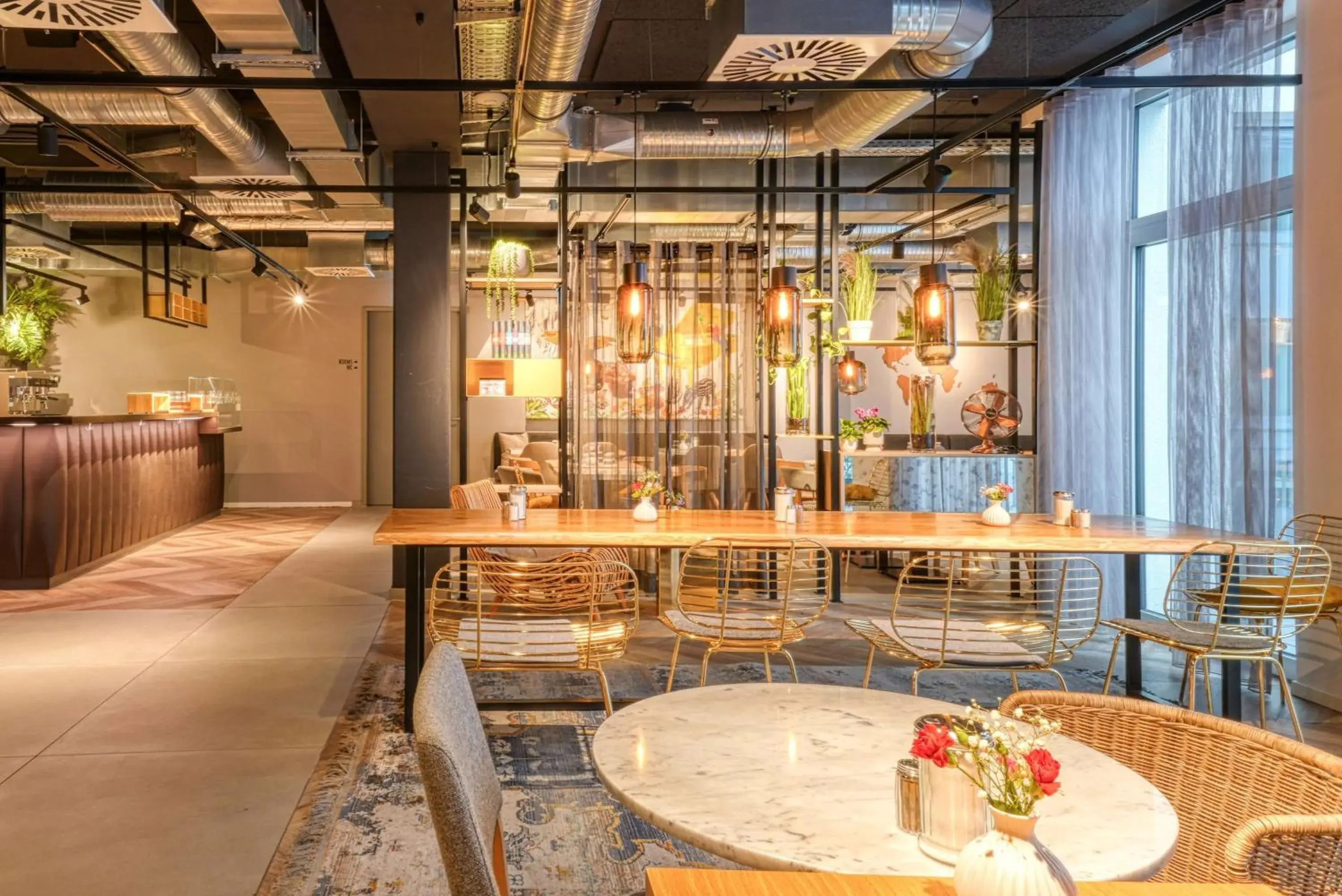 Lobby or reception in Vienna House Easy by Wyndham Hamburg Bergedorf Lobby or reception in Vienna House Easy by Wyndham Hamburg Bergedorf