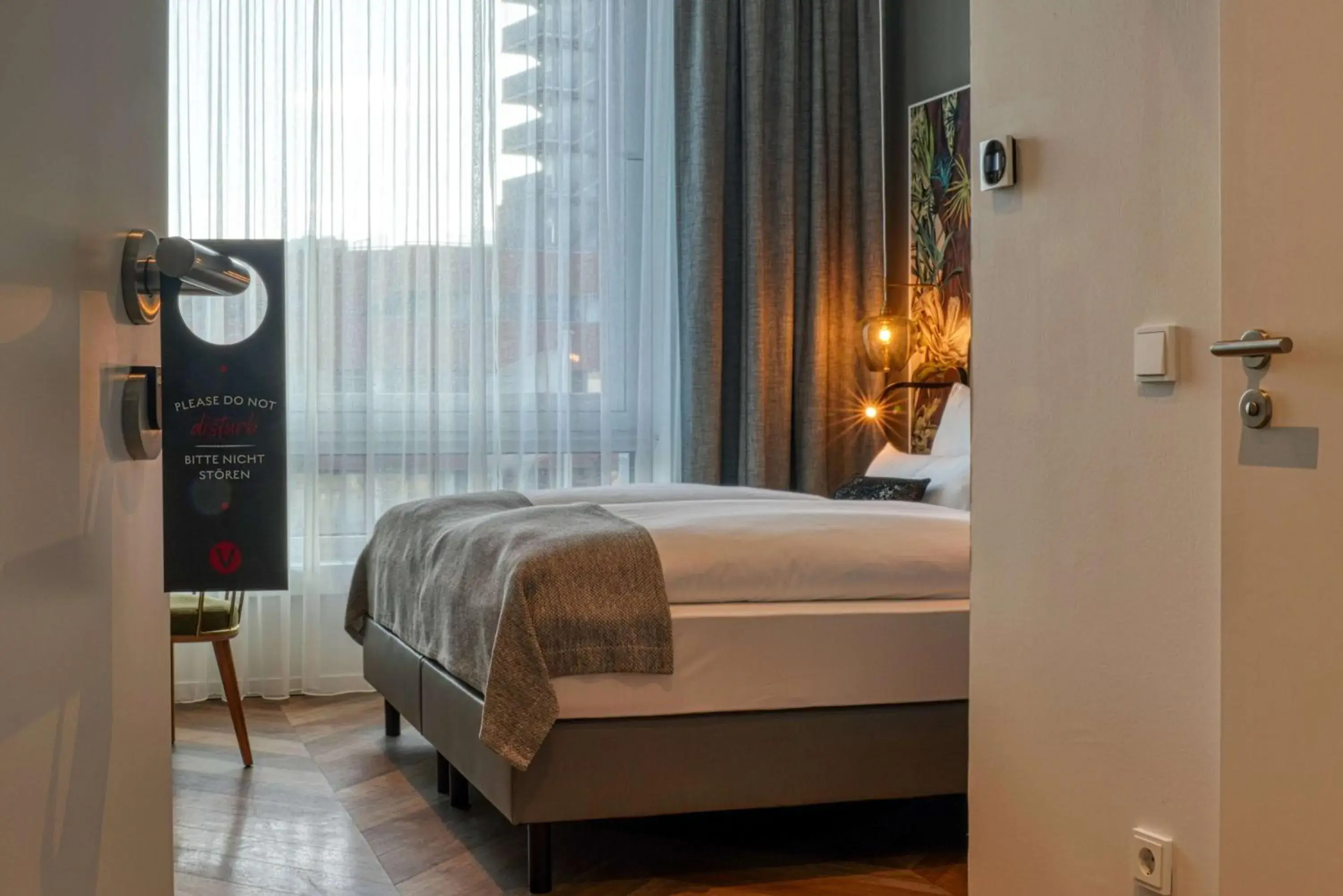 Photo of the whole room, Bed in Vienna House Easy by Wyndham Hamburg Bergedorf Photo of the whole room, Bed in Vienna House Easy by Wyndham Hamburg Bergedorf