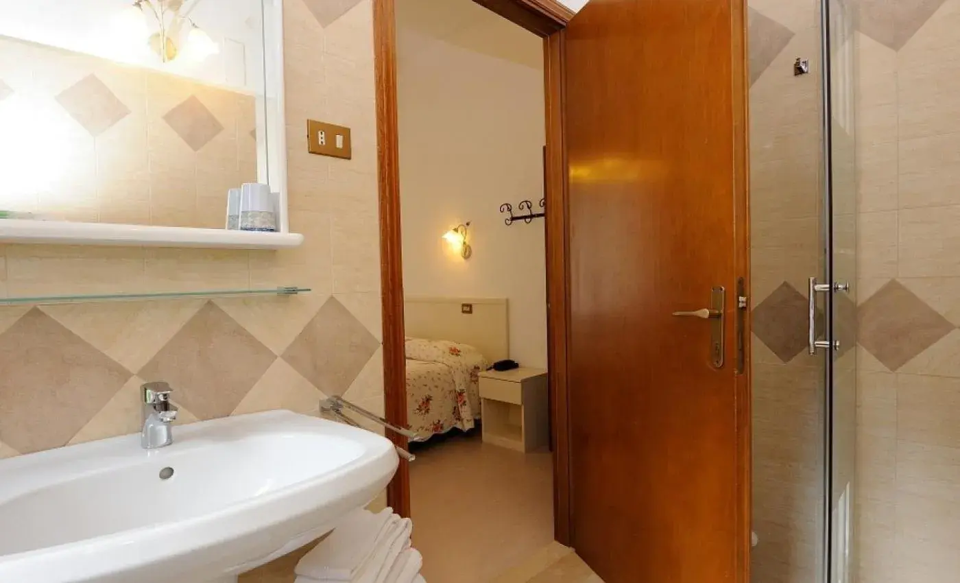 Bathroom in Hotel San Sebastiano