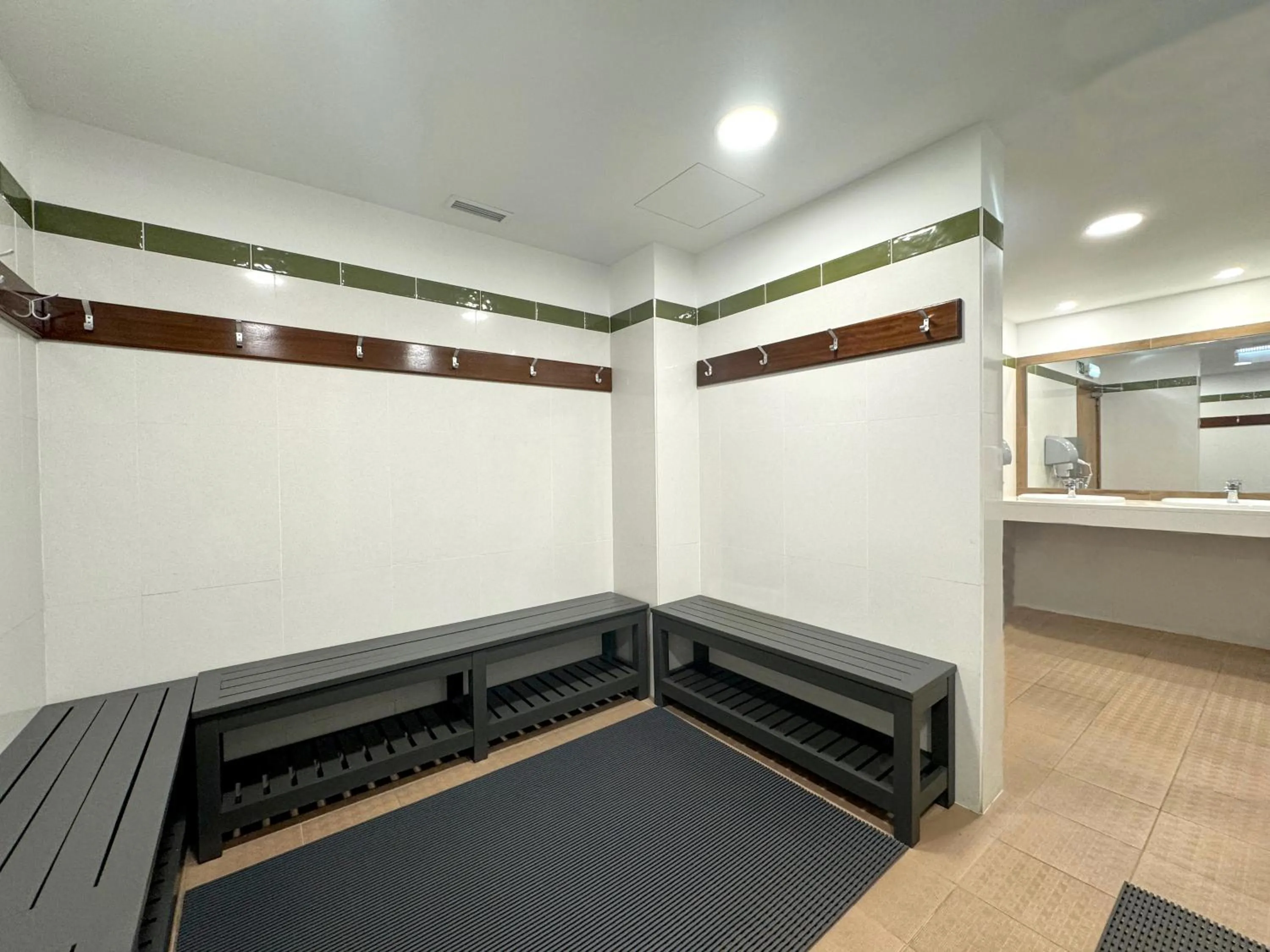 Public Bath in Village Cabo Girao