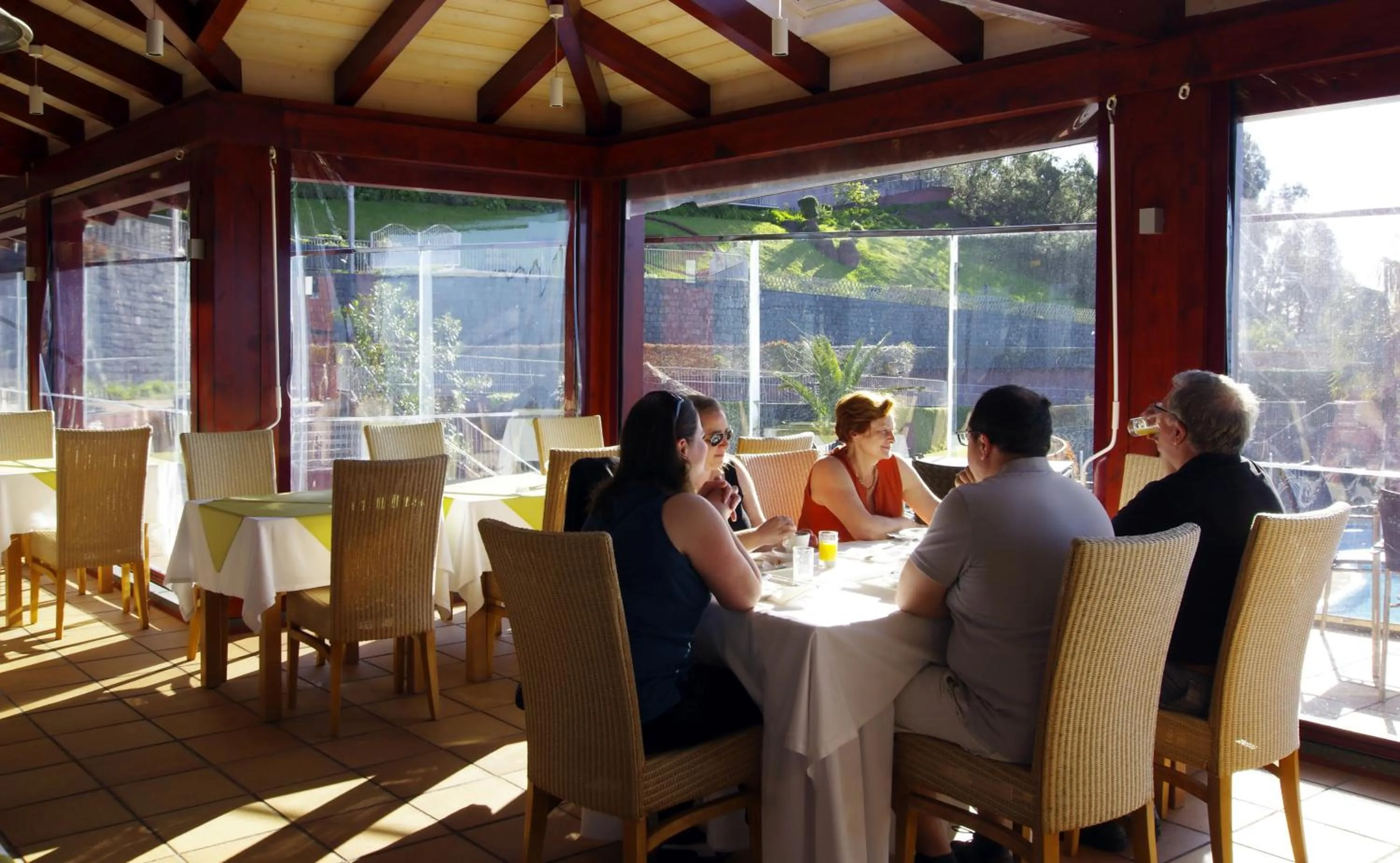 Restaurant/places to eat in Village Cabo Girao