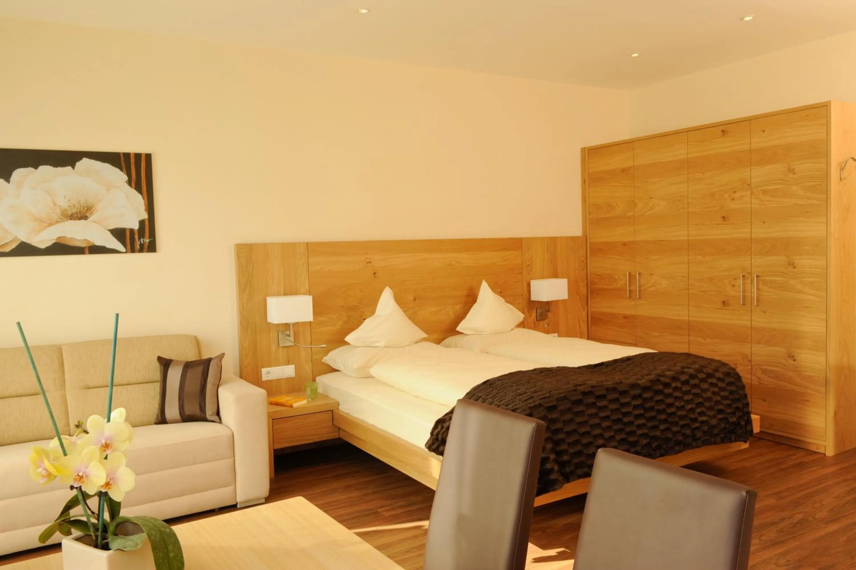 Decorative detail, Bed in Apartment Hotel Christine