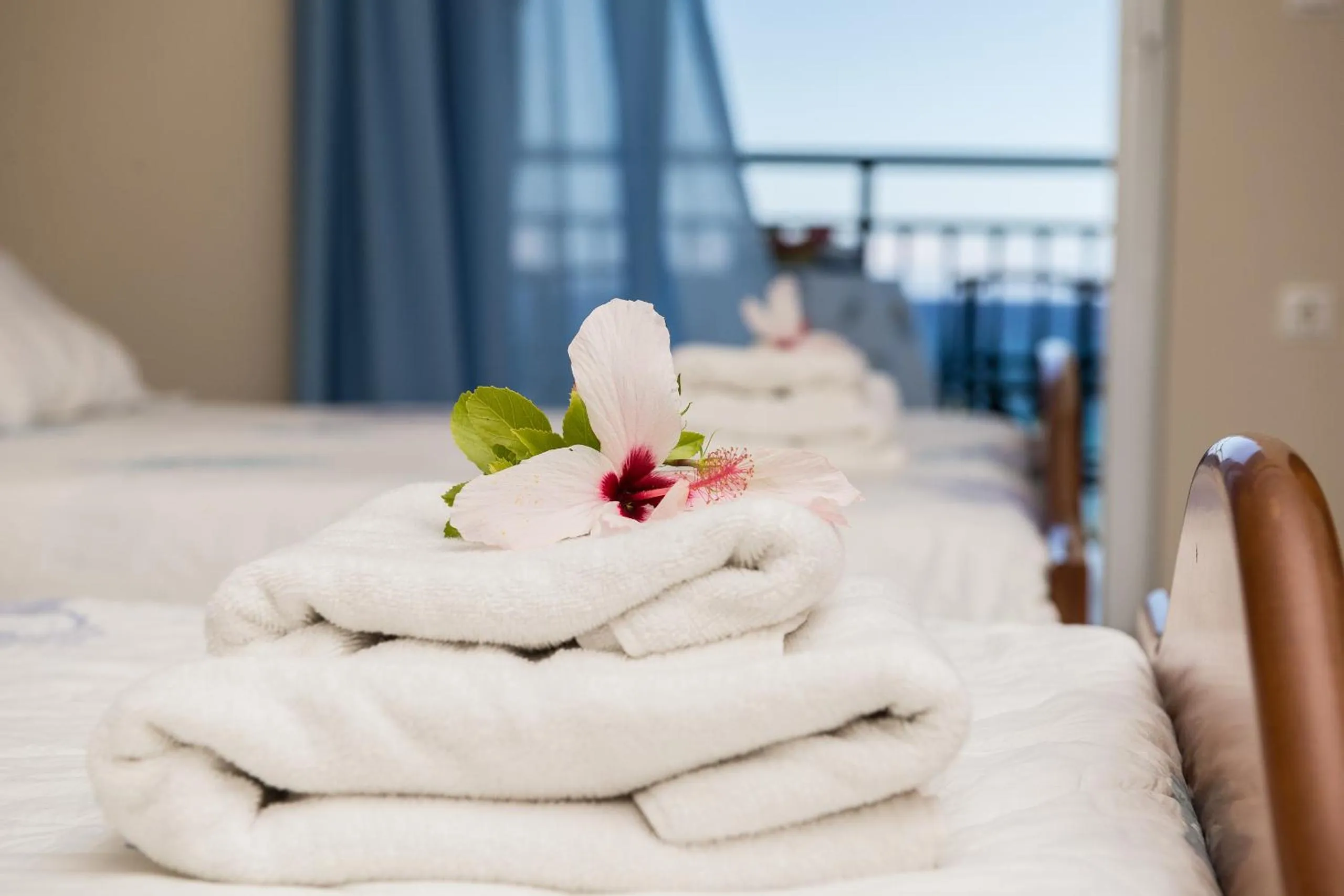 Bedroom, Bed in Fiore Beach Studios