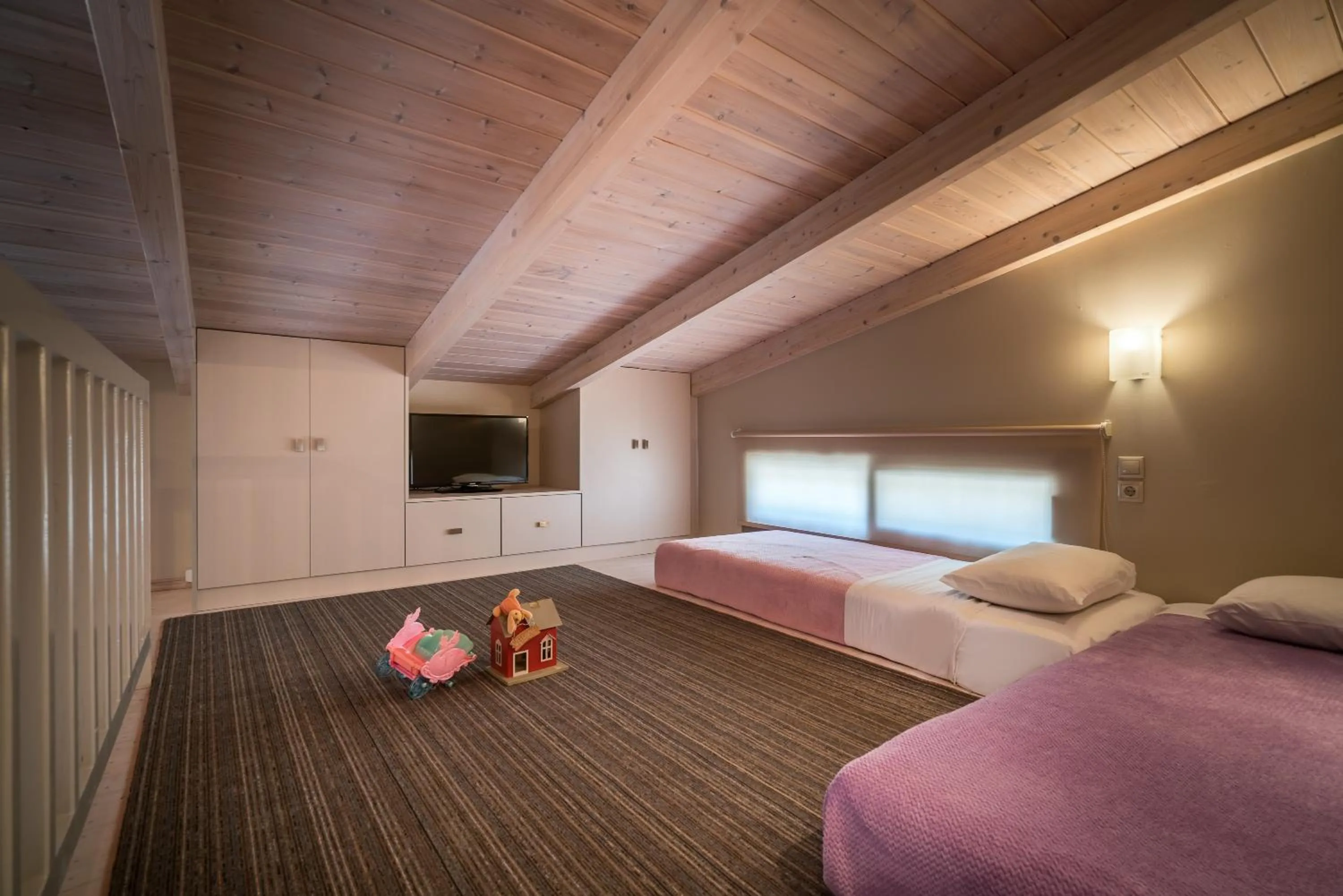 Bed in Fiore Beach Studios