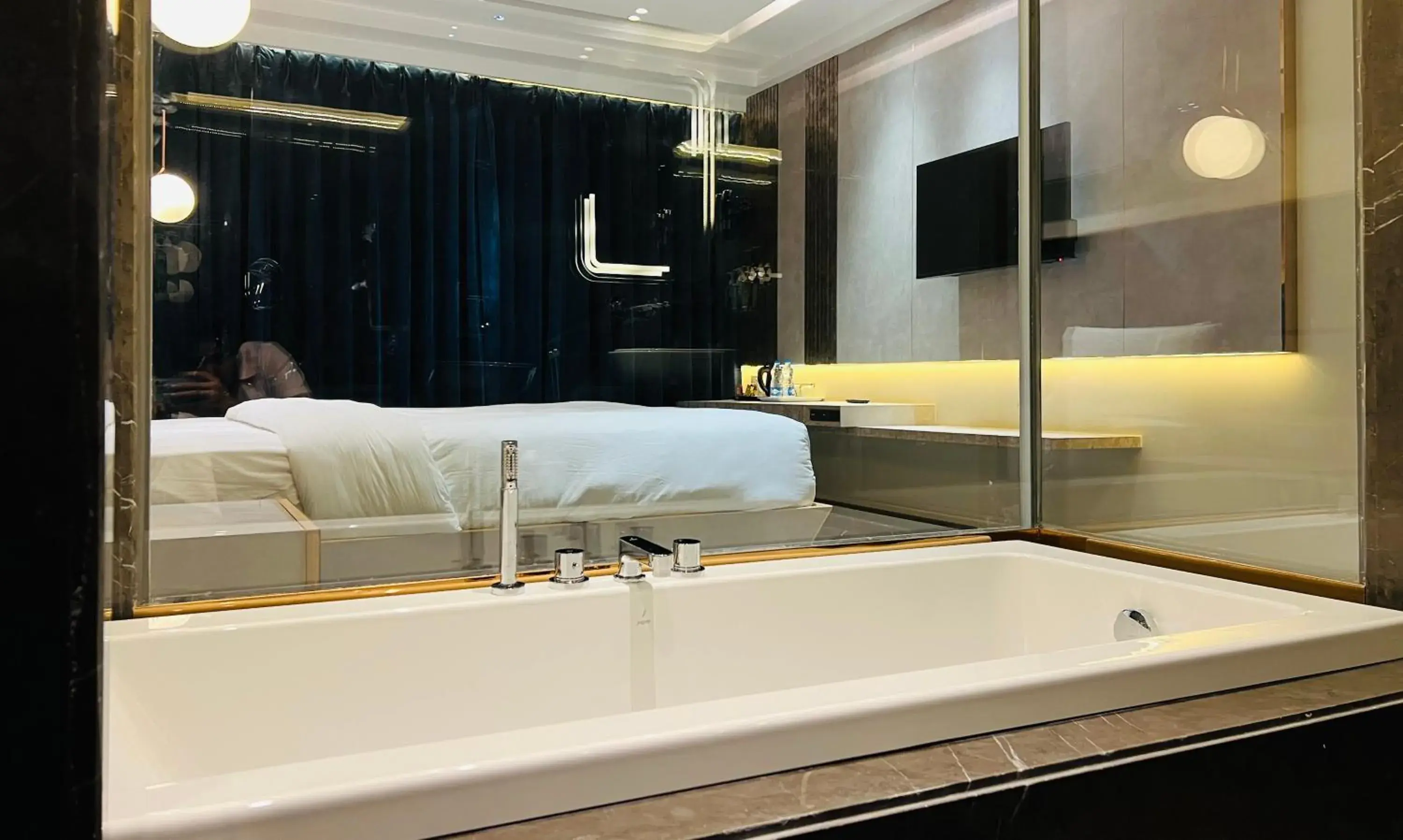 Bath, Bed in The Prime Delhi Bath, Bed in The Prime Delhi