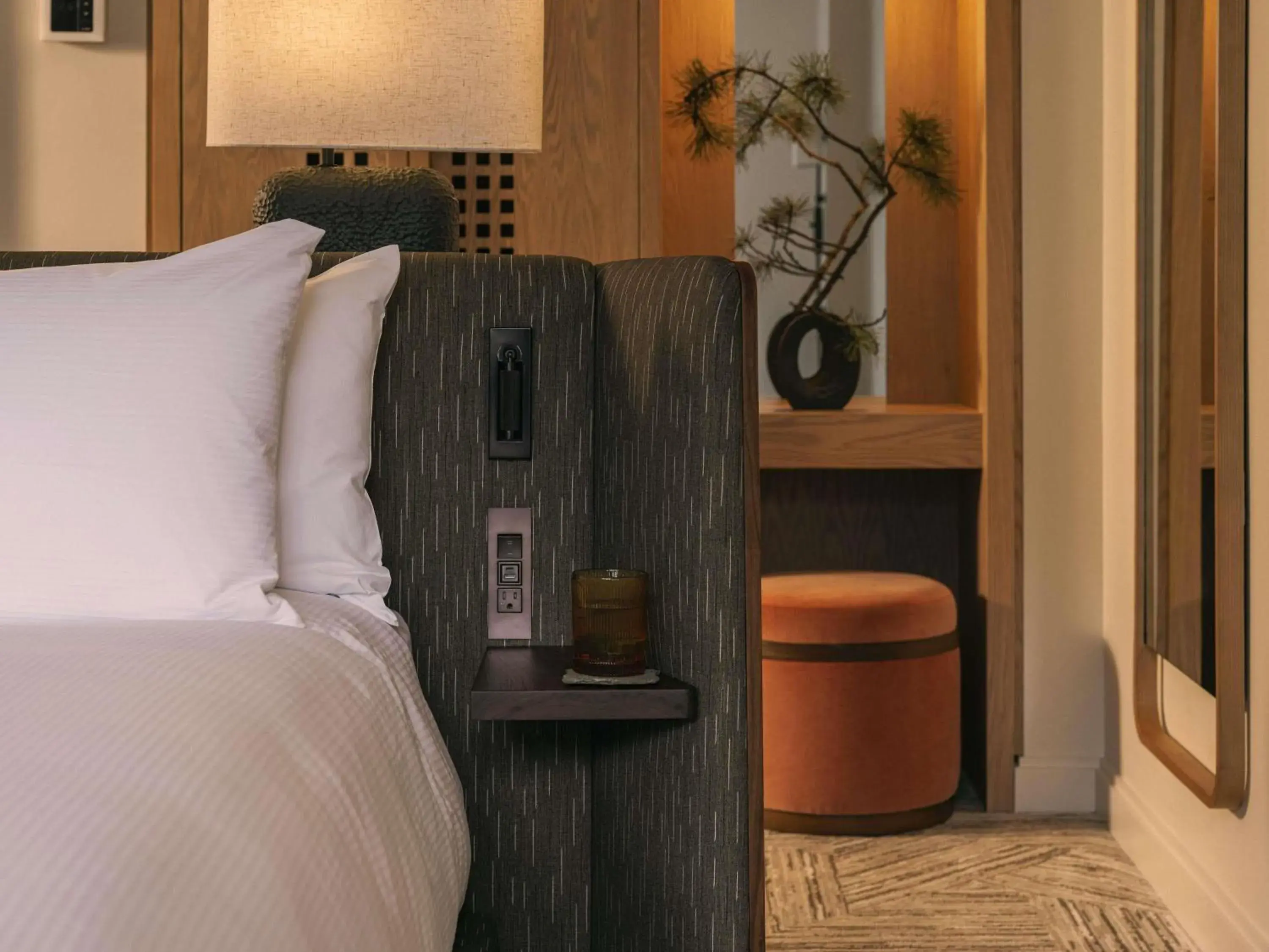 Bedroom, Bed in Rimrock Banff, Emblems Collection Bedroom, Bed in Rimrock Banff, Emblems Collection