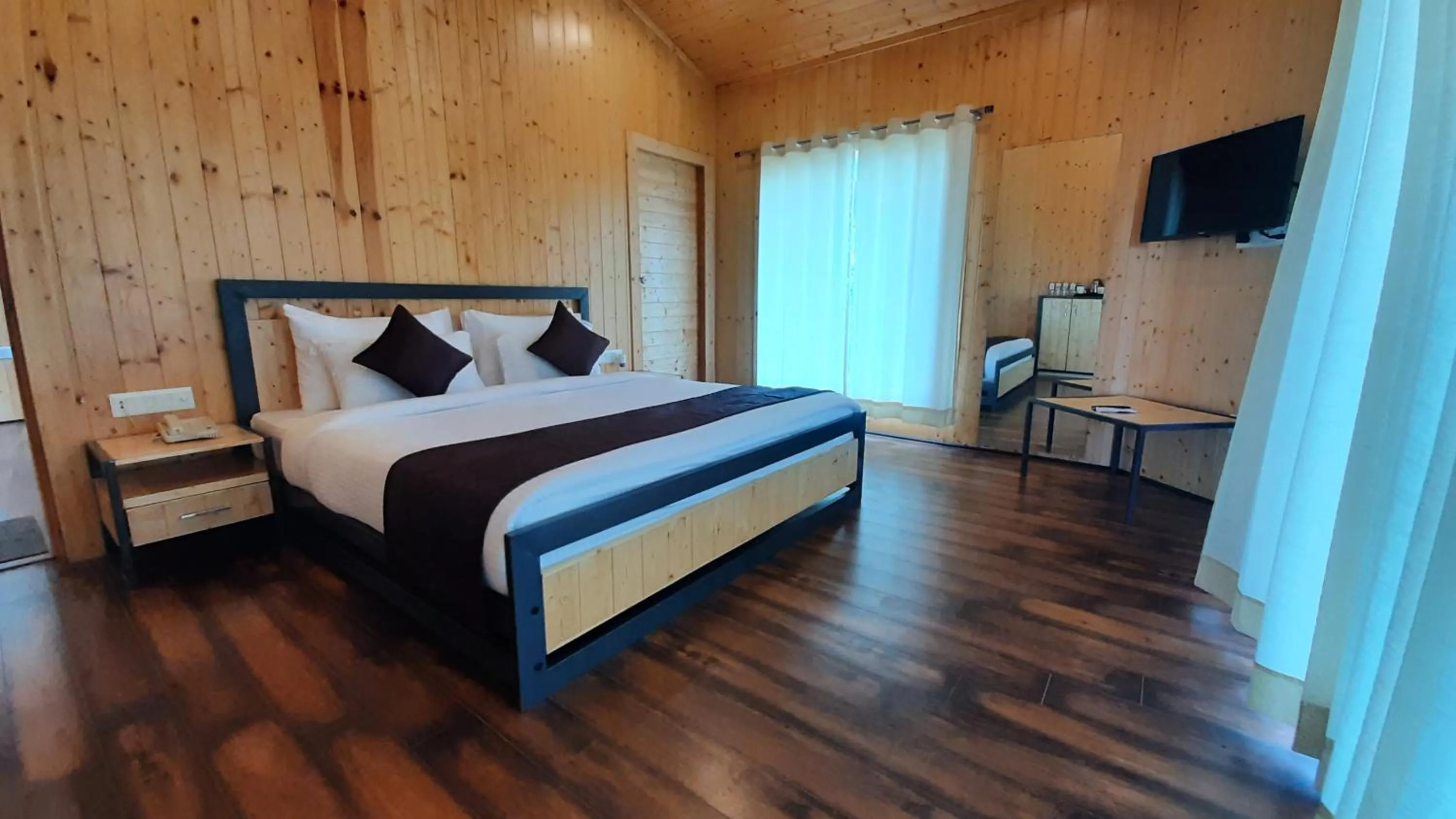 Bed in The Woods Retreat