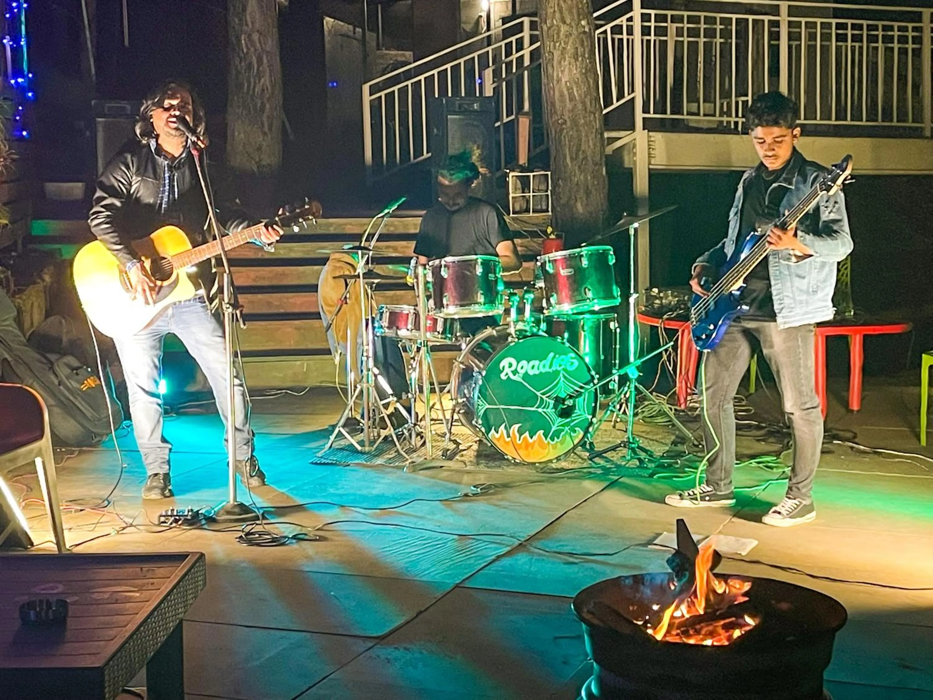 Evening entertainment in The Woods Retreat