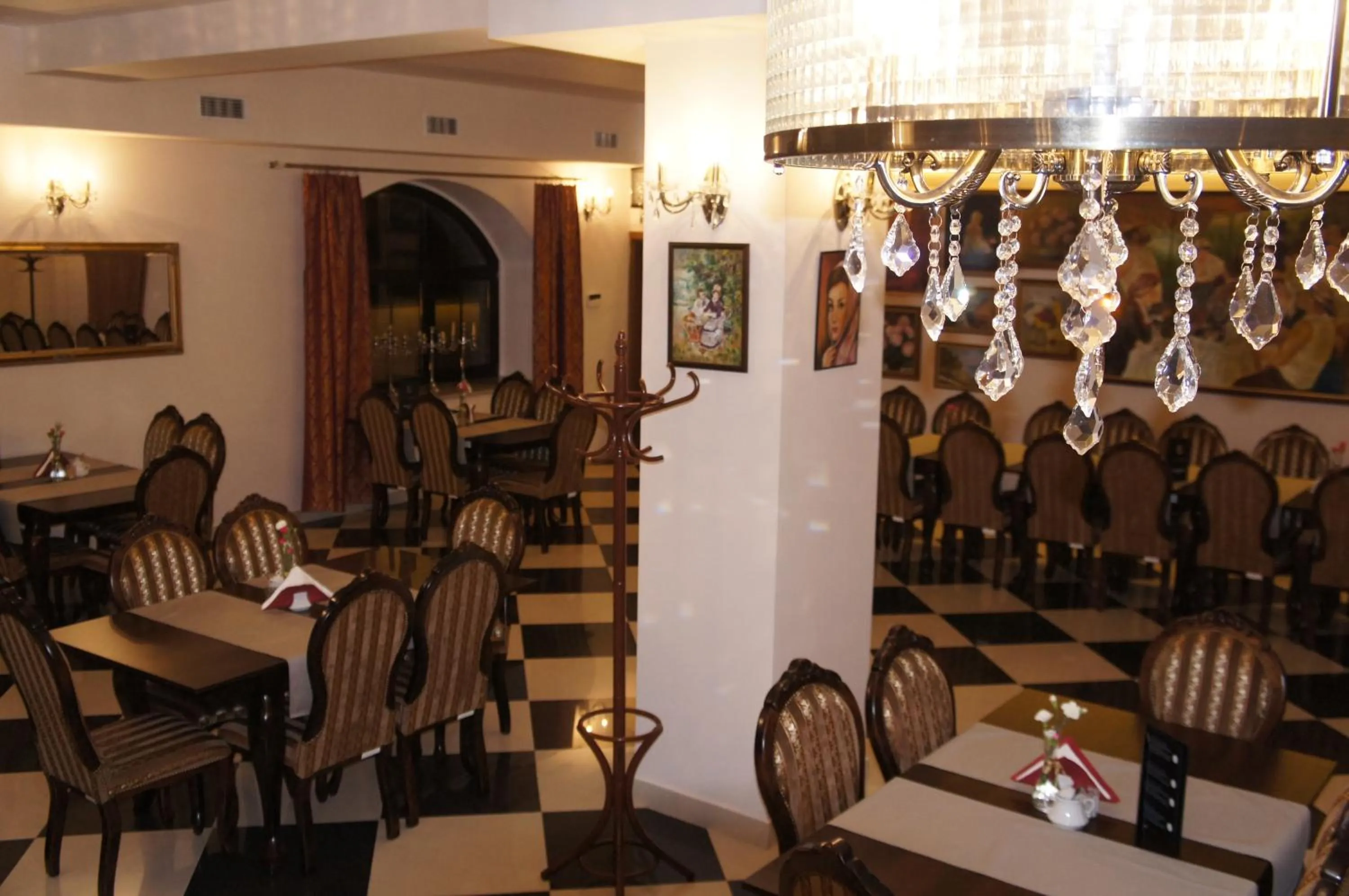 Restaurant/places to eat in Dworska Elektrownia