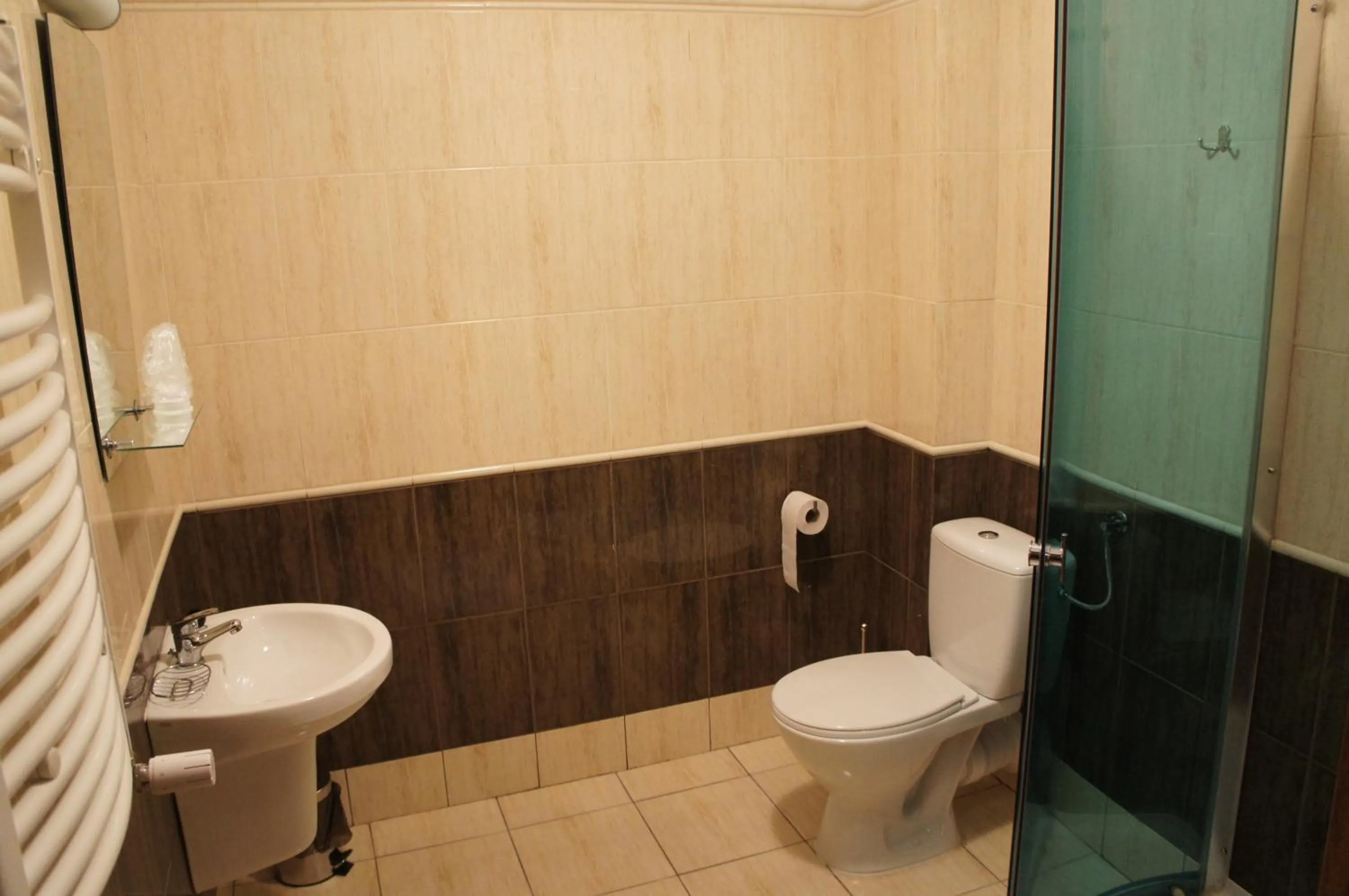 Bathroom in Dworska Elektrownia