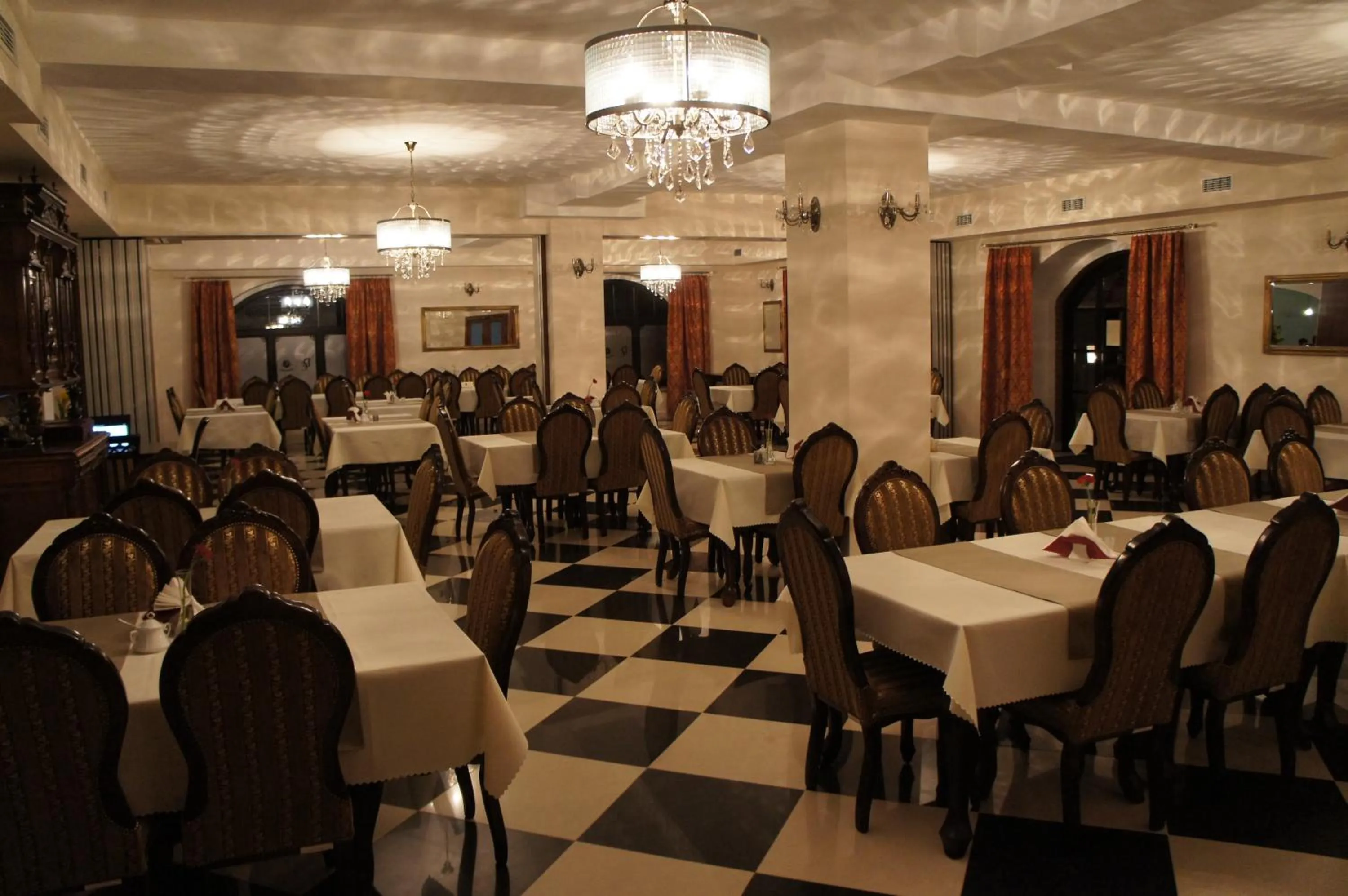 Restaurant/places to eat in Dworska Elektrownia