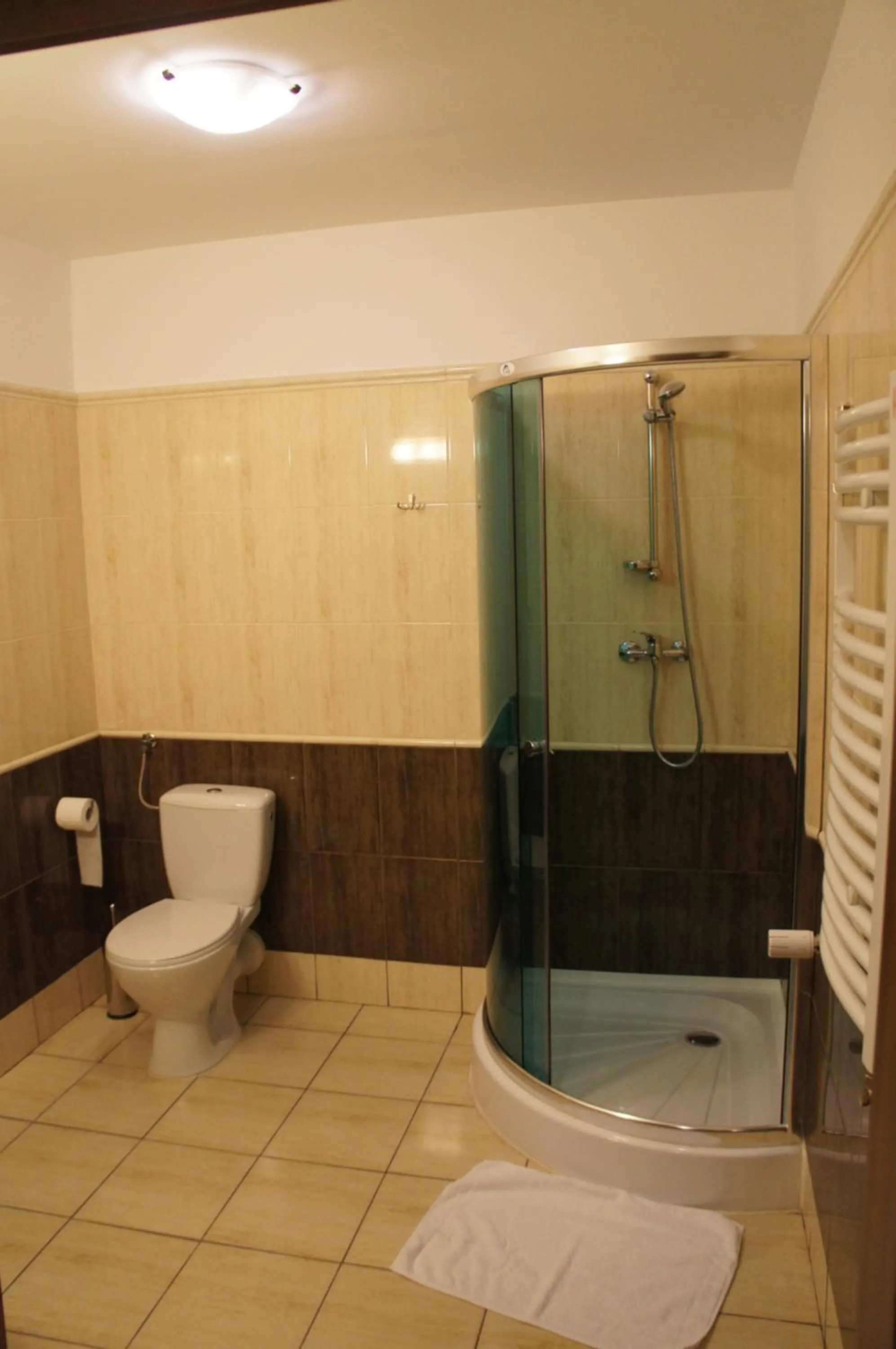 Photo of the whole room in Dworska Elektrownia