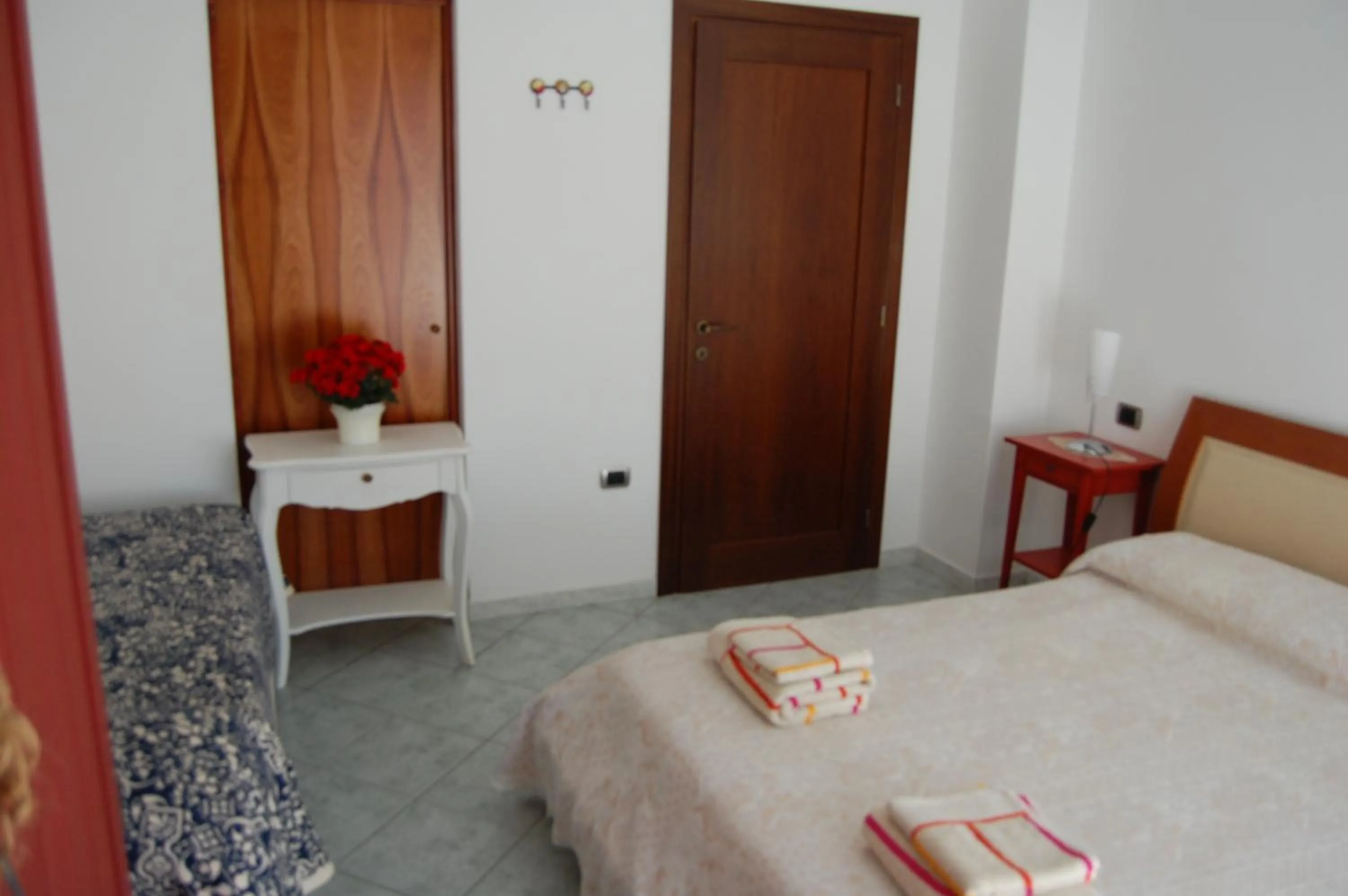 Photo of the whole room, Bed in I Ginepri B&B