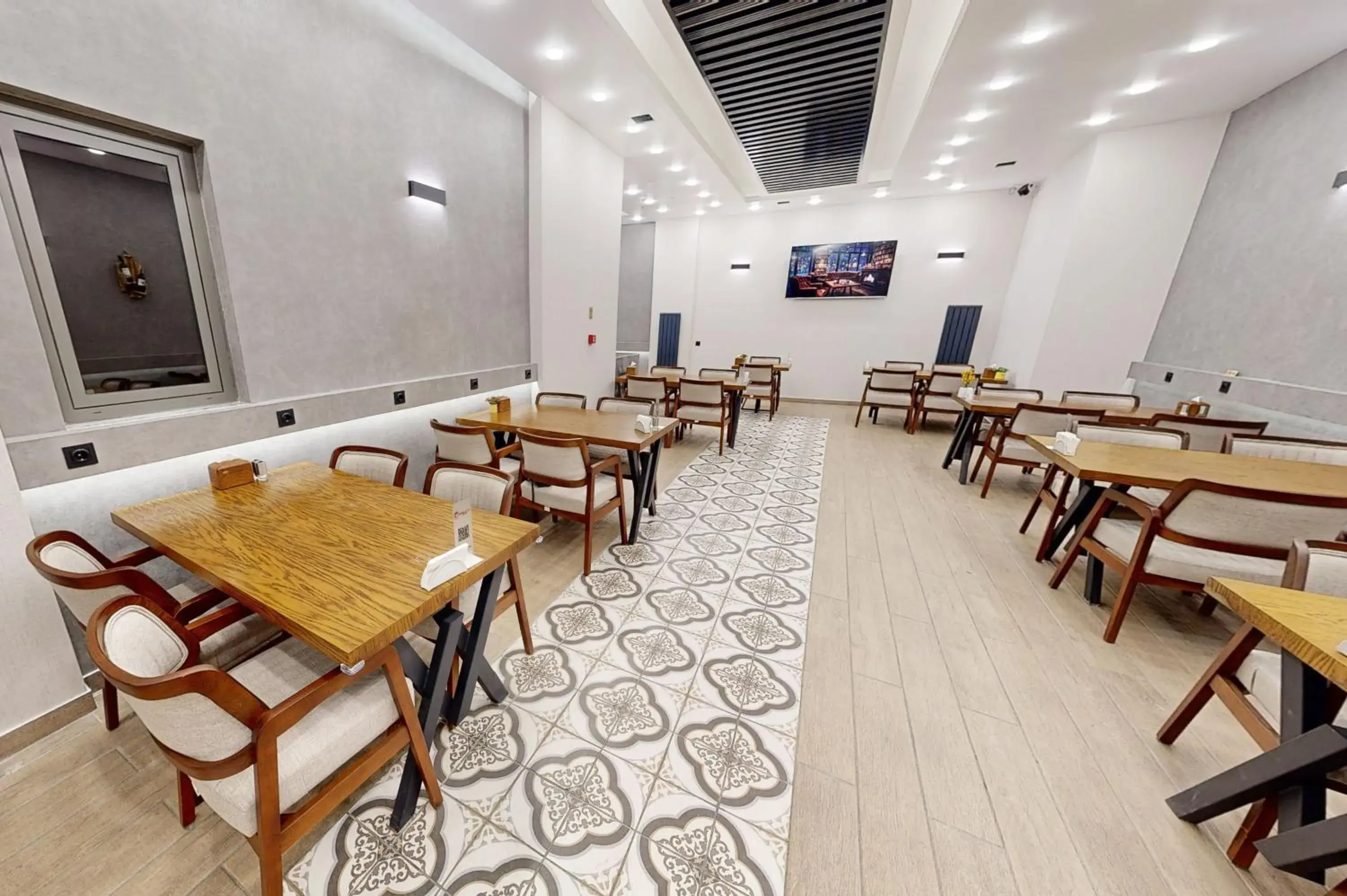 Restaurant/places to eat in King City Hotel Istanbul Ataturk Airport Restaurant/places to eat in King City Hotel Istanbul Ataturk Airport