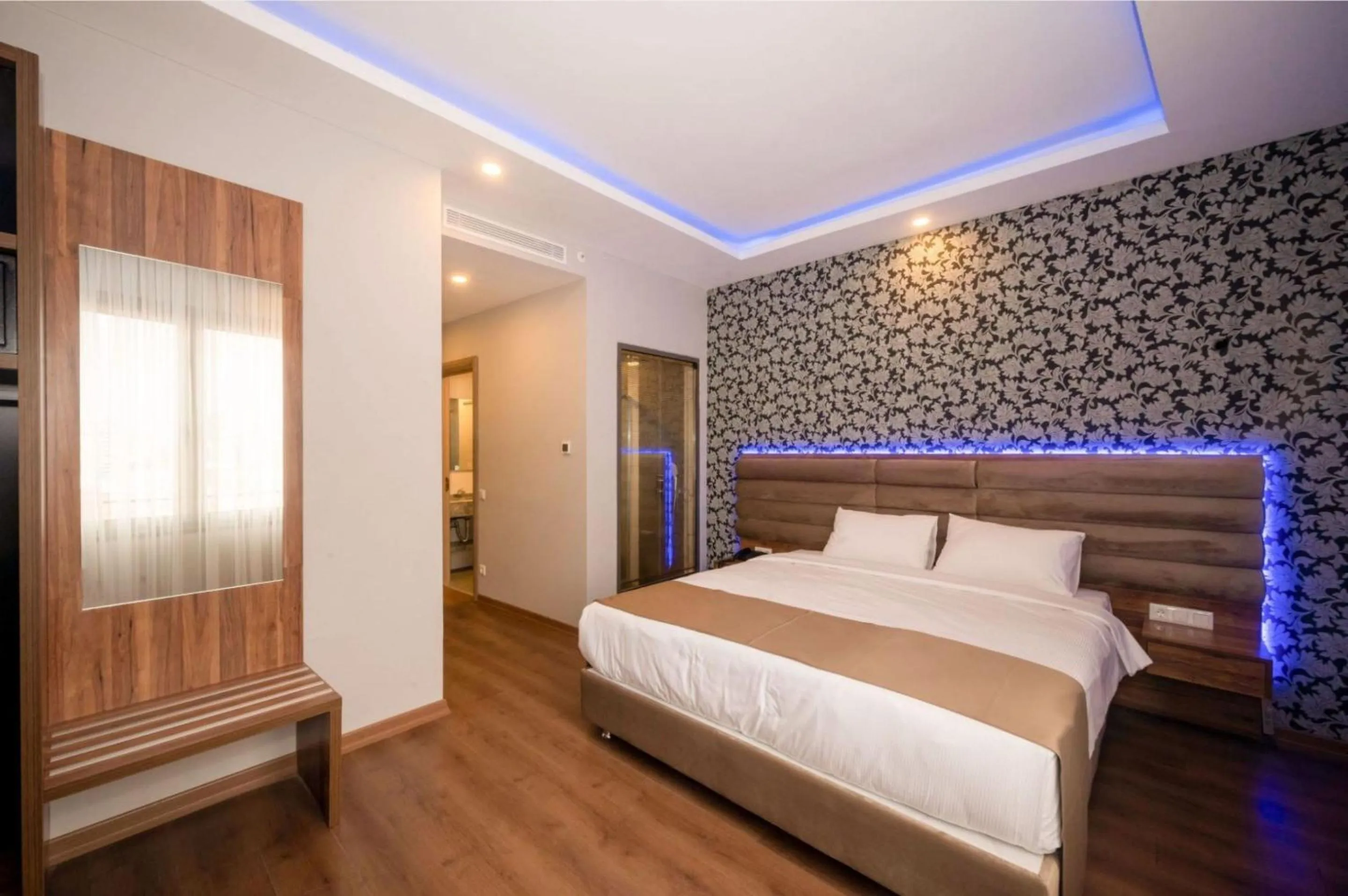 Bed in King City Hotel Istanbul Ataturk Airport