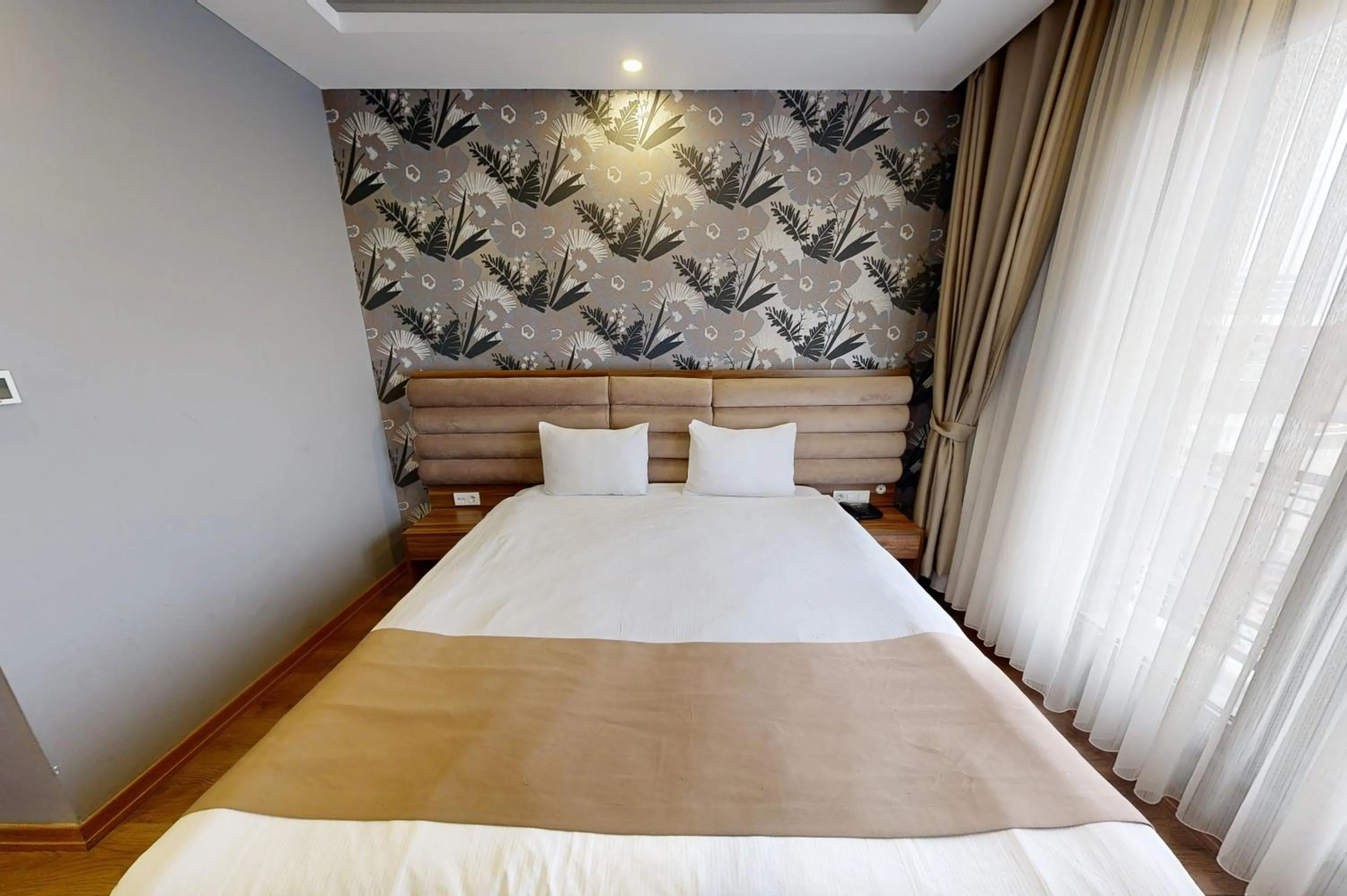 Bed in King City Hotel Istanbul Ataturk Airport