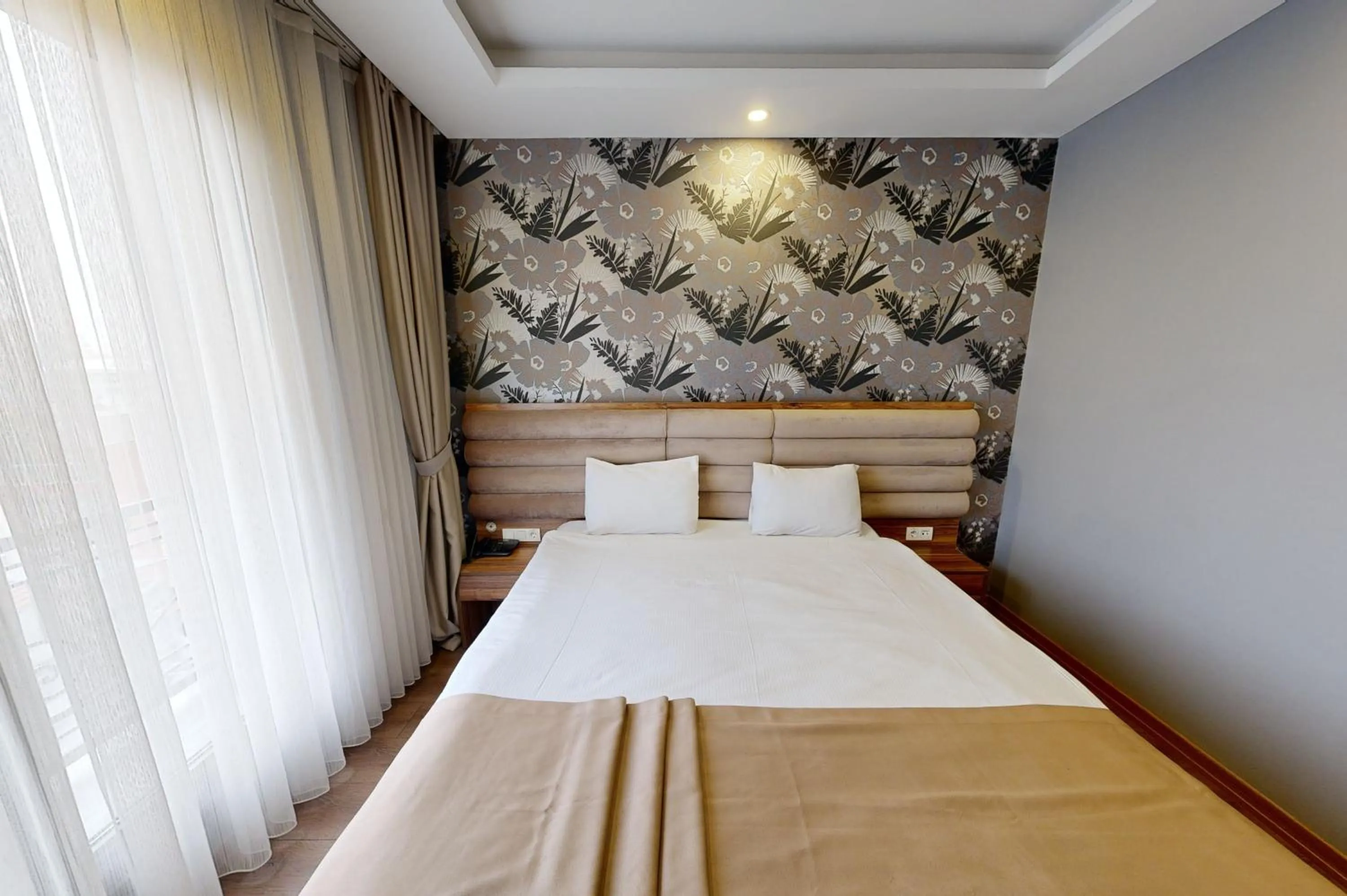 Bed in King City Hotel Istanbul Ataturk Airport