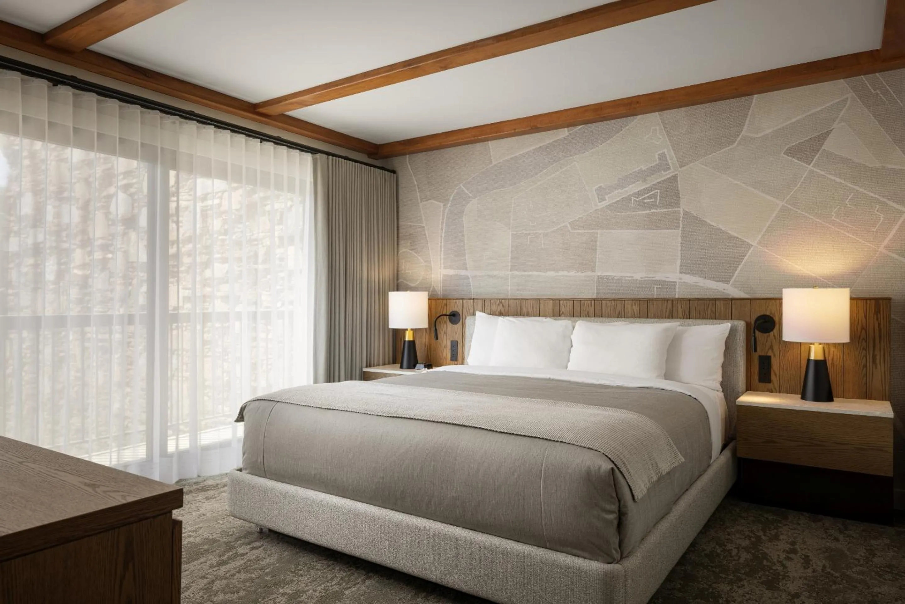 Bedroom, Bed in Banff Park Lodge