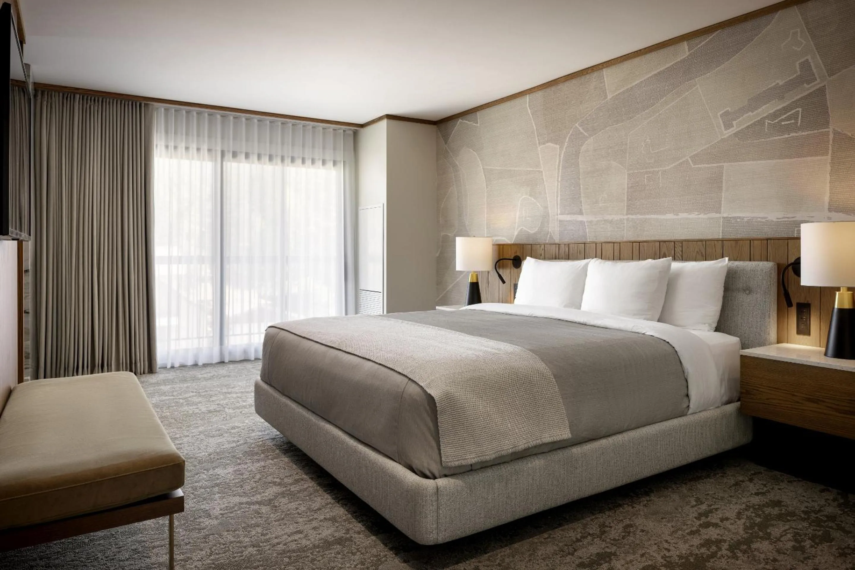 Bed in Banff Park Lodge