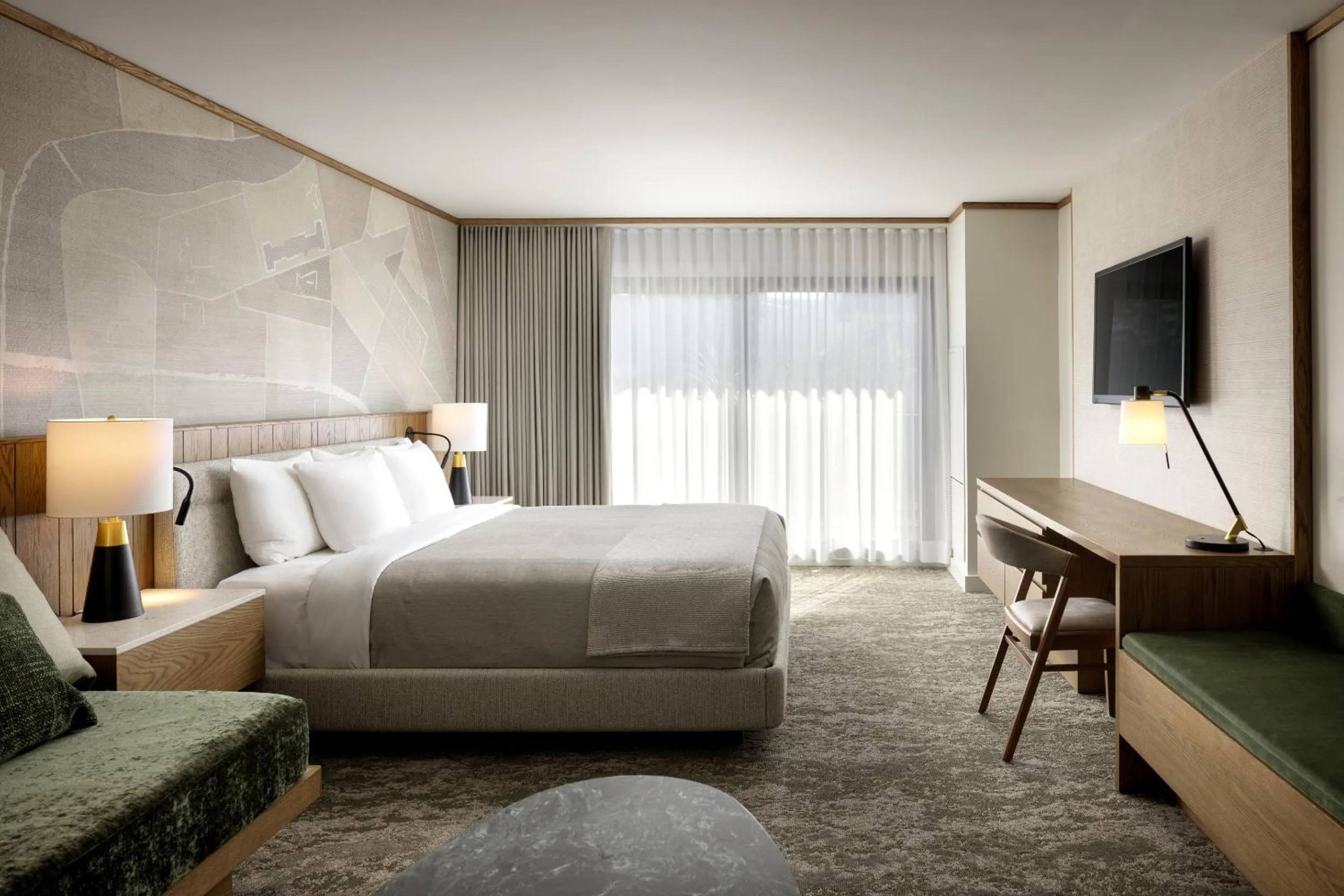 Bed in Banff Park Lodge