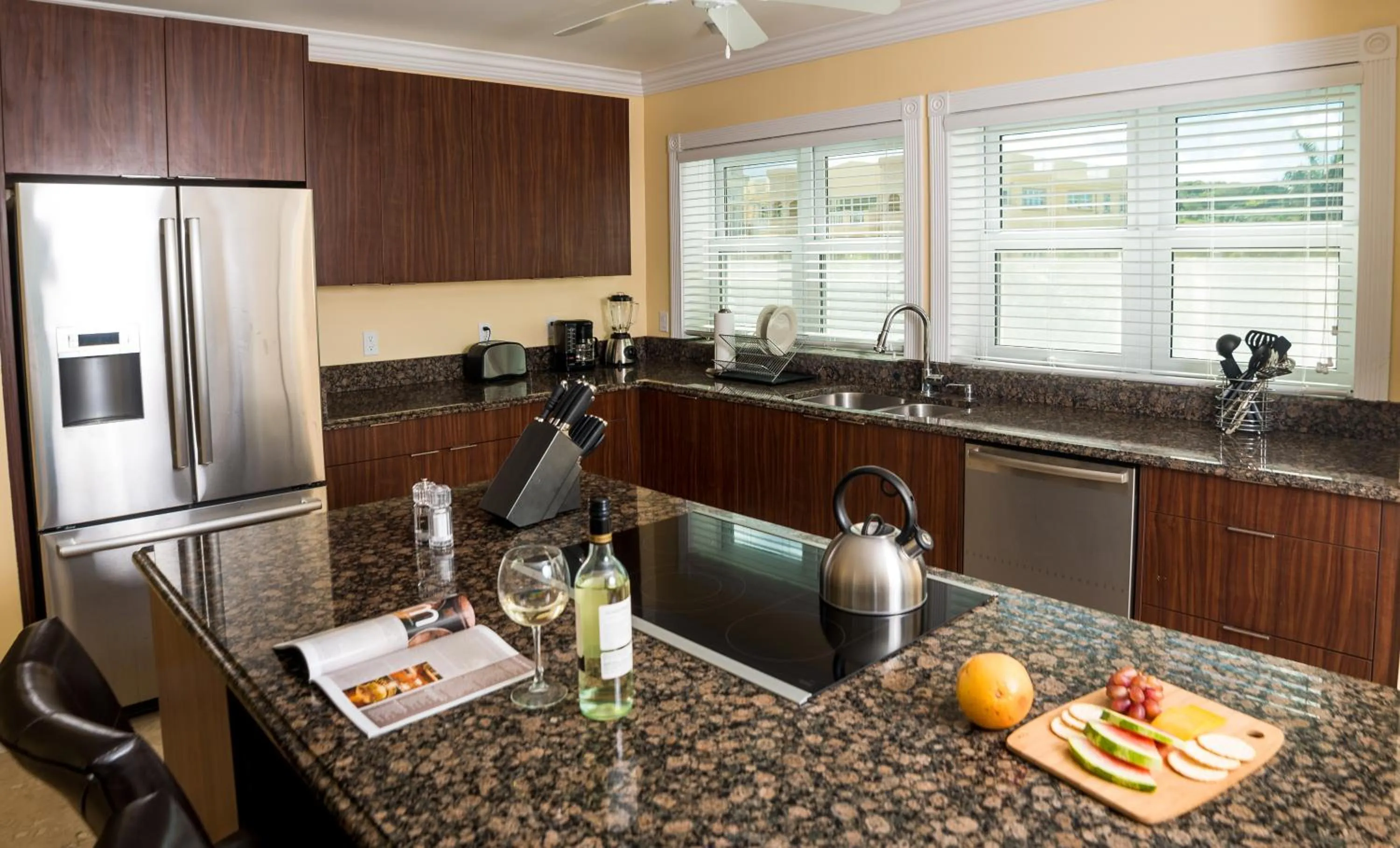 Coffee/tea facilities in The Hamilton Beach Villas & Spa