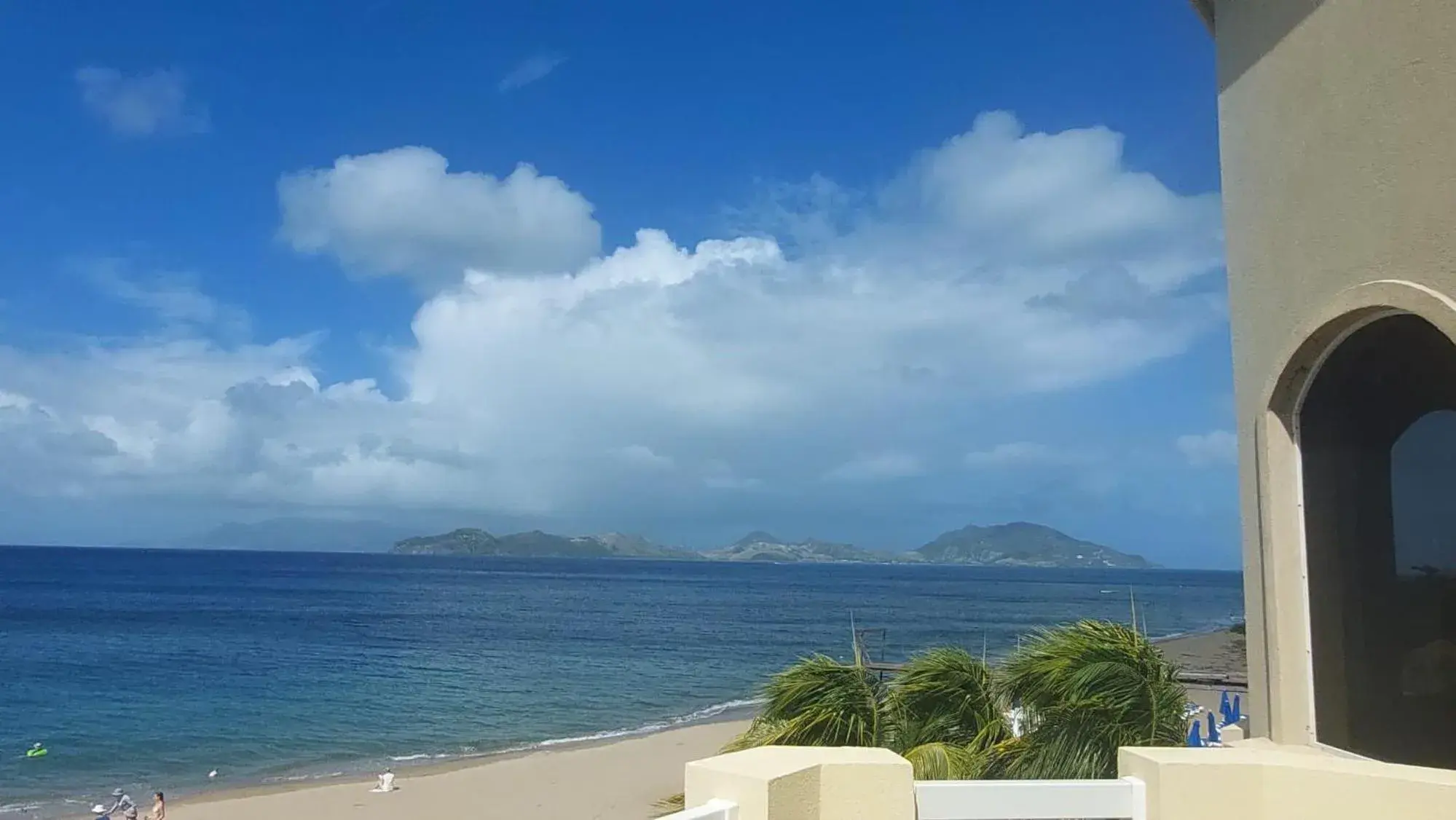 Three-Bedroom Villa in The Hamilton Beach Villas & Spa Three-Bedroom Villa in The Hamilton Beach Villas & Spa