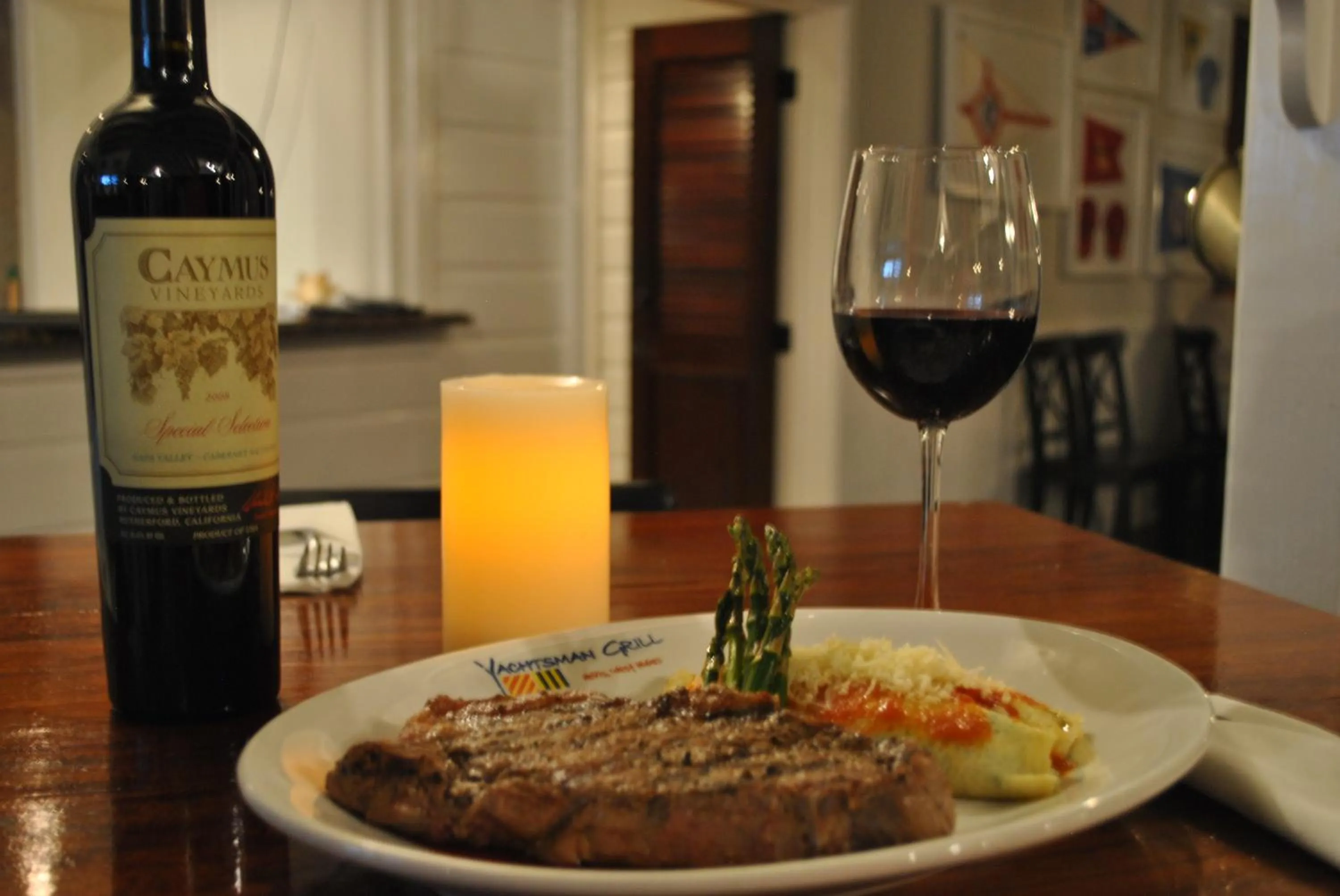 Restaurant/places to eat in The Hamilton Beach Villas & Spa