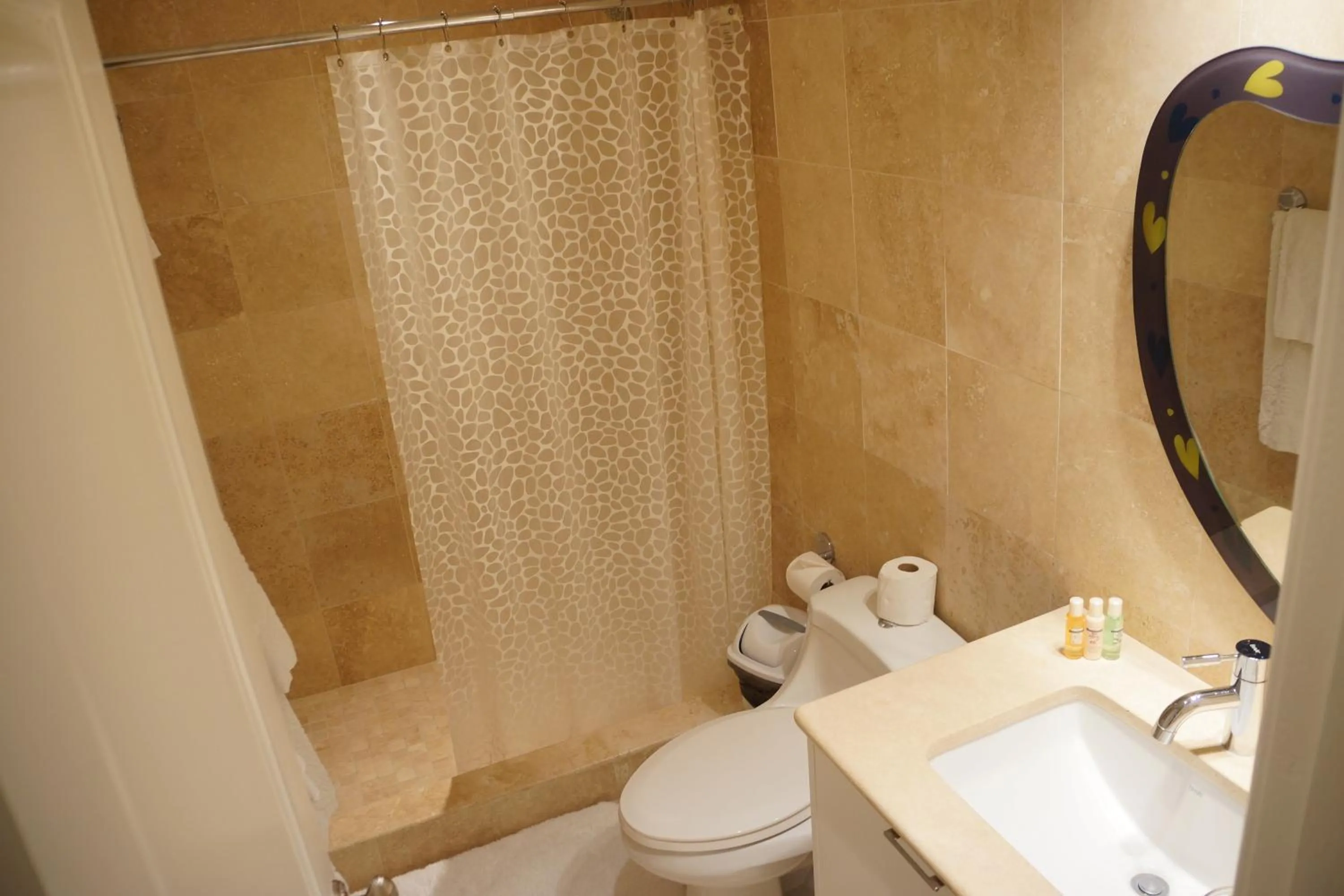 Shower in The Hamilton Beach Villas & Spa