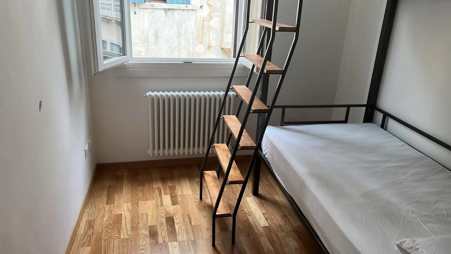 Bed in FORESTERIA SOCIALE VENICE SAN MARCO by NEW GENERATION HOSTEL