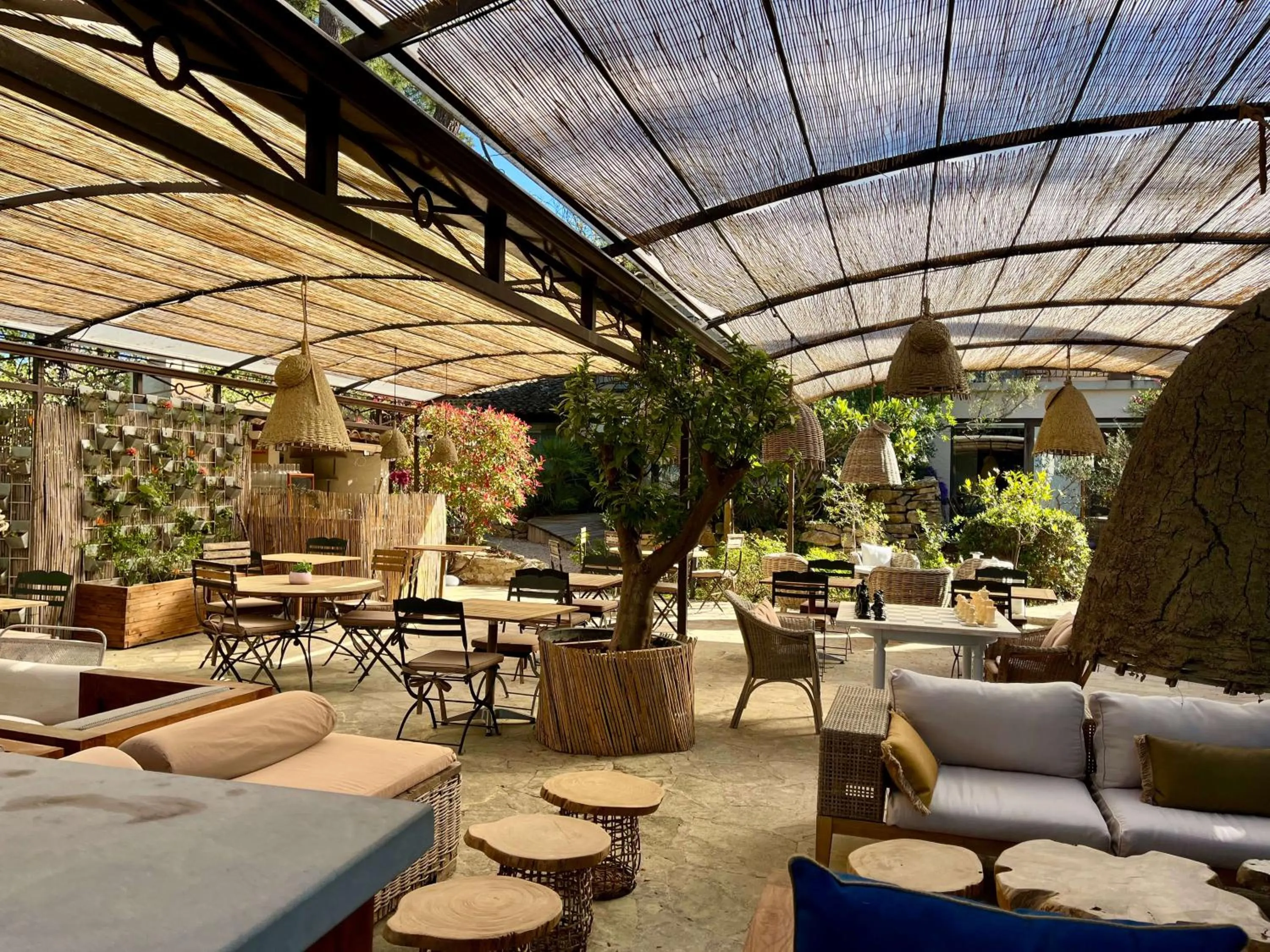 Logis Hôtel restaurant des Pins