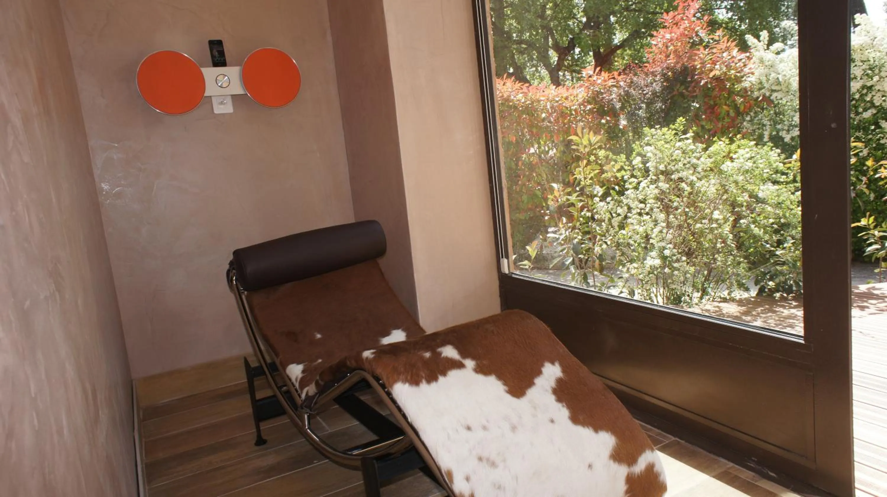 Spa and wellness centre/facilities in Logis Hôtel restaurant des Pins