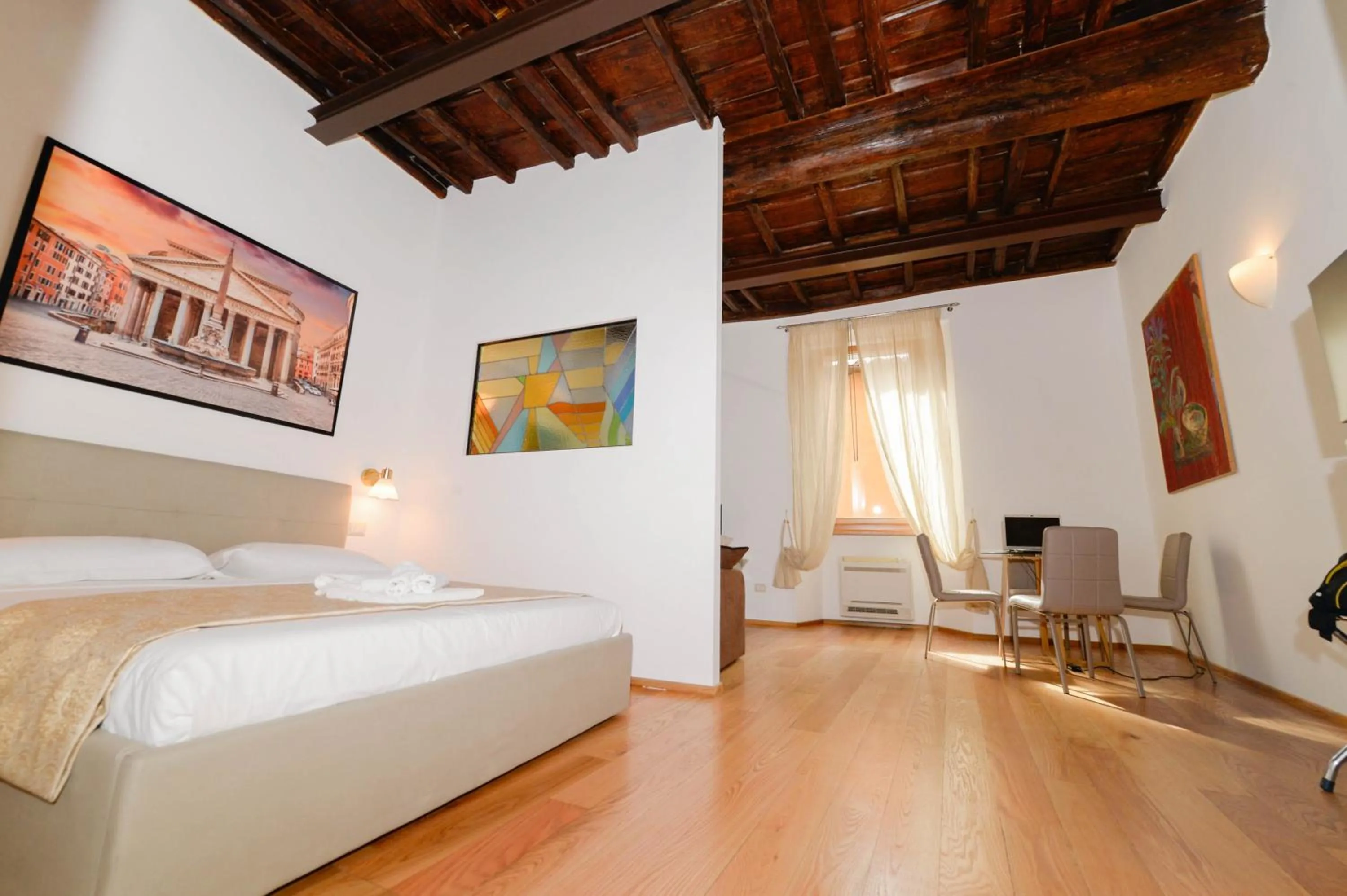 Photo of the whole room, Bed in Campo De Fiori Relais