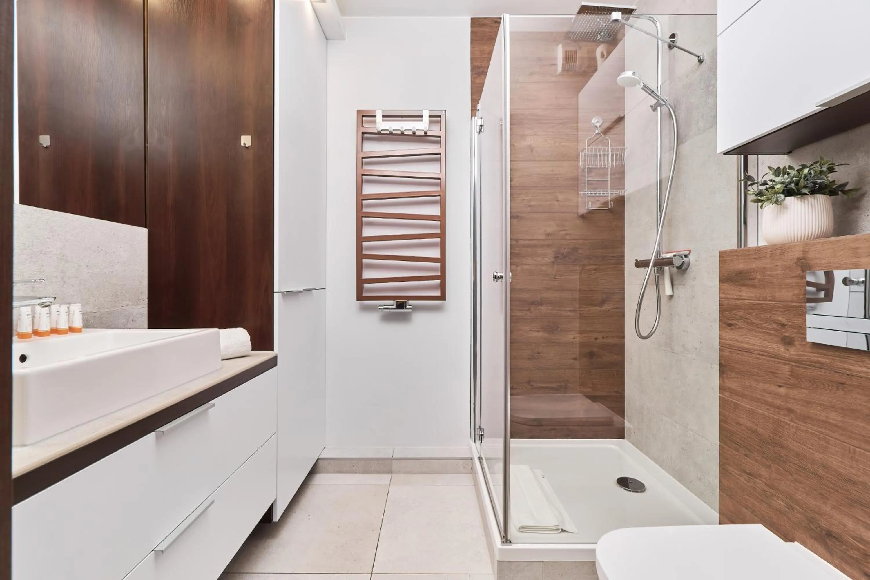 Bathroom in Nowa Tęczowa Apartments Promenada Staromiejska by Noclegi Renters