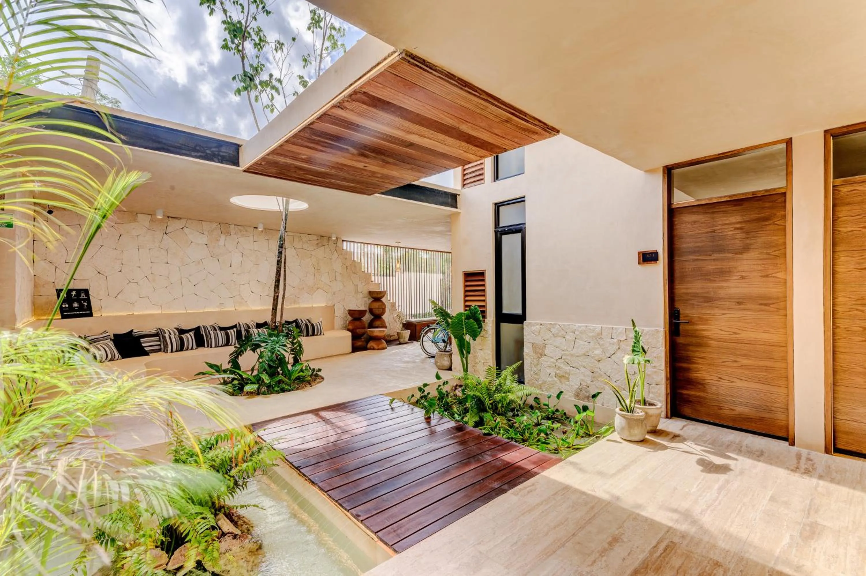 Property building in Eterna Tulum