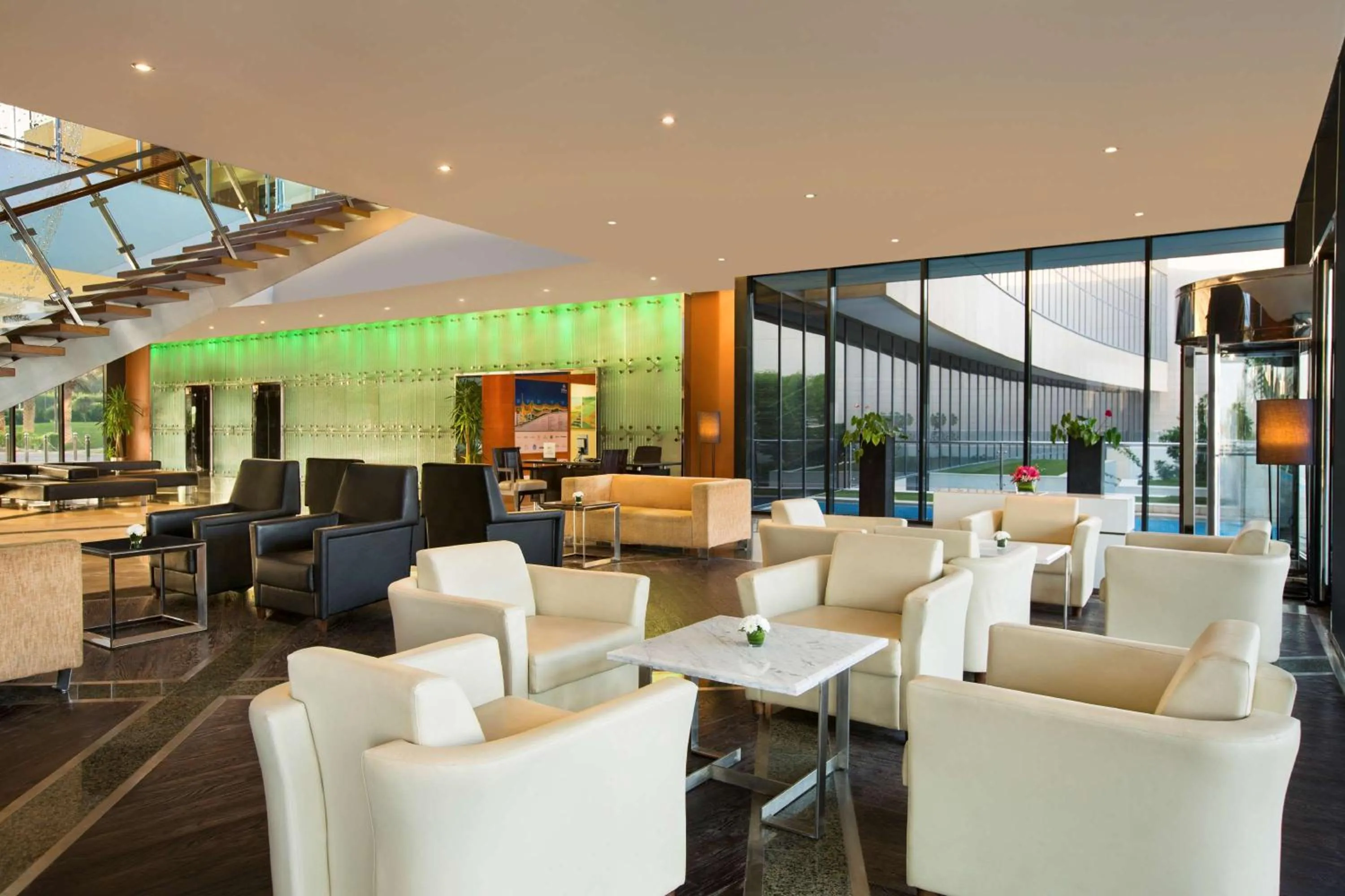Lobby or reception, Lounge/Bar in Hilton Kuwait Resort