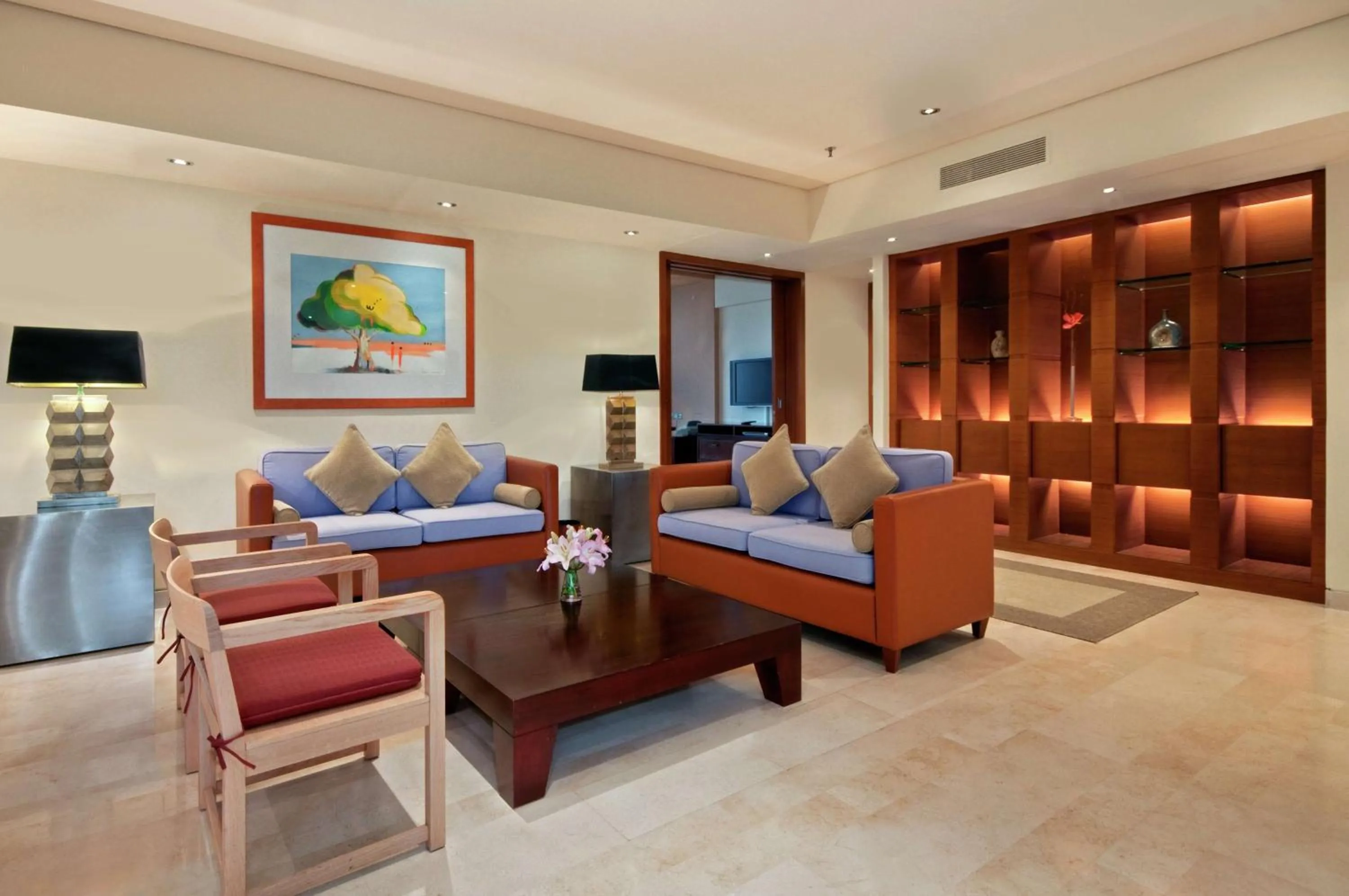 Living room, Seating Area in Hilton Kuwait Resort