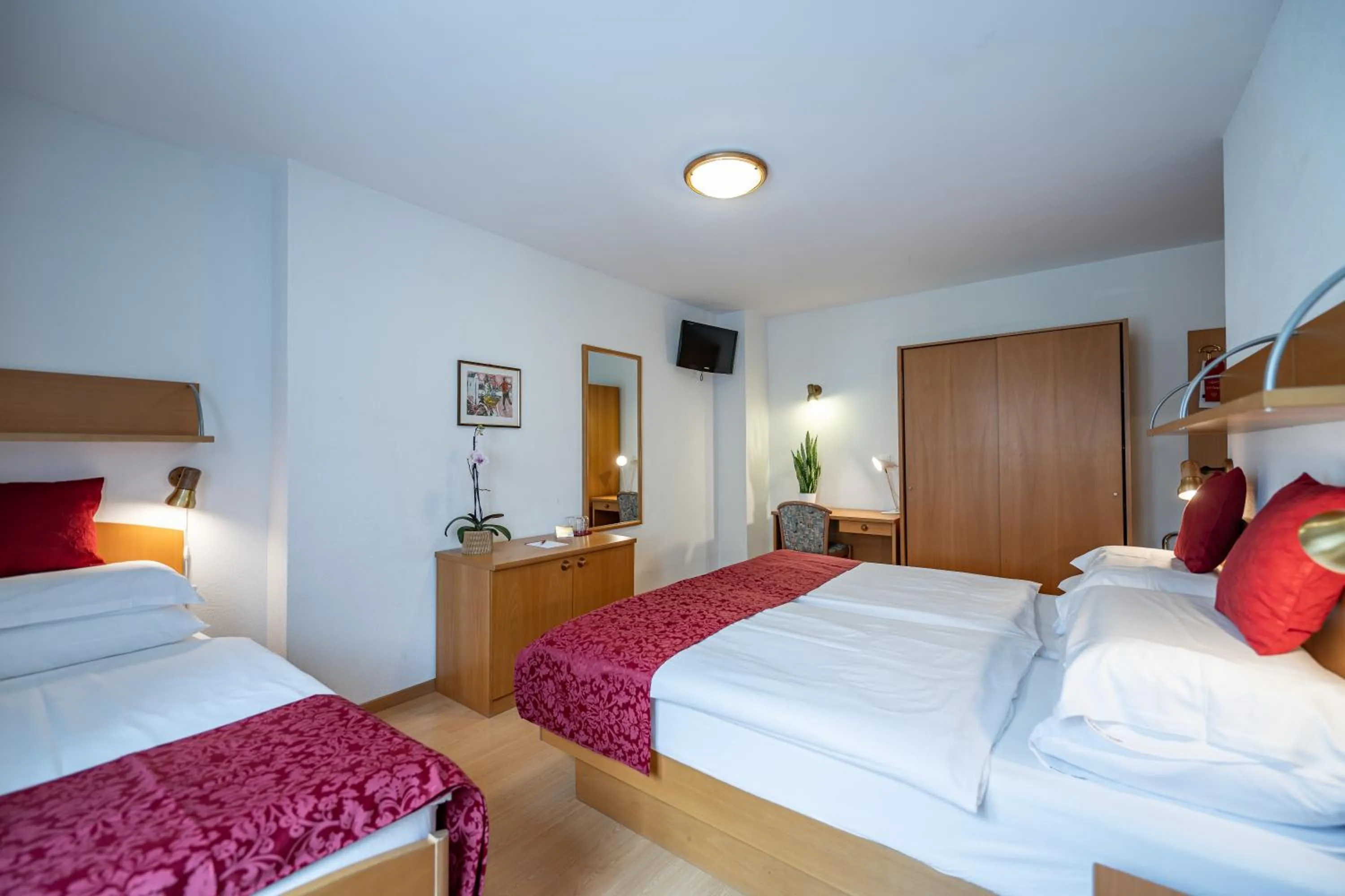 Photo of the whole room, Bed in Hotel Vorab - Familienbetrieb mit Herz