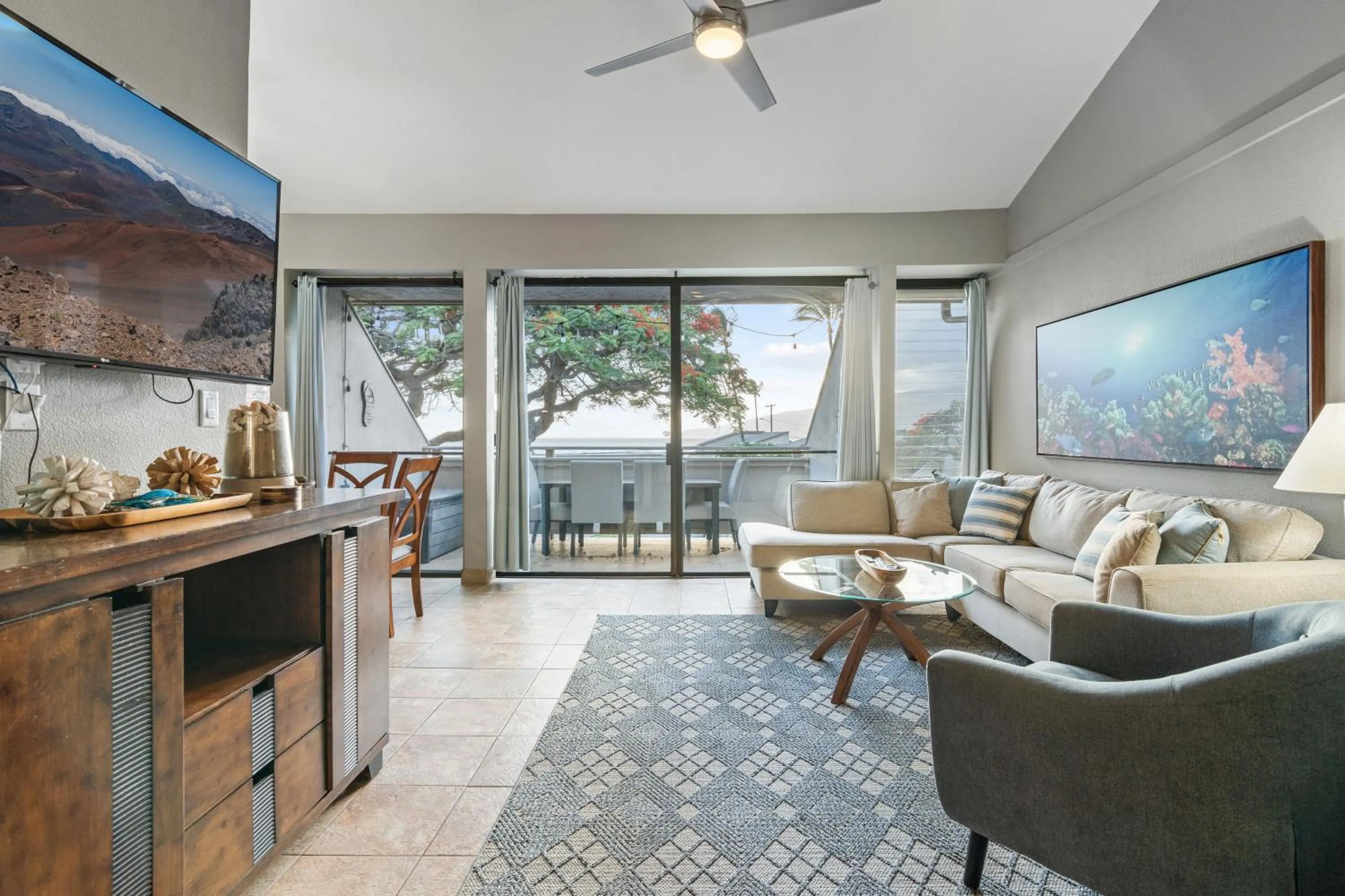 TV and multimedia in Maui Beach Retreat