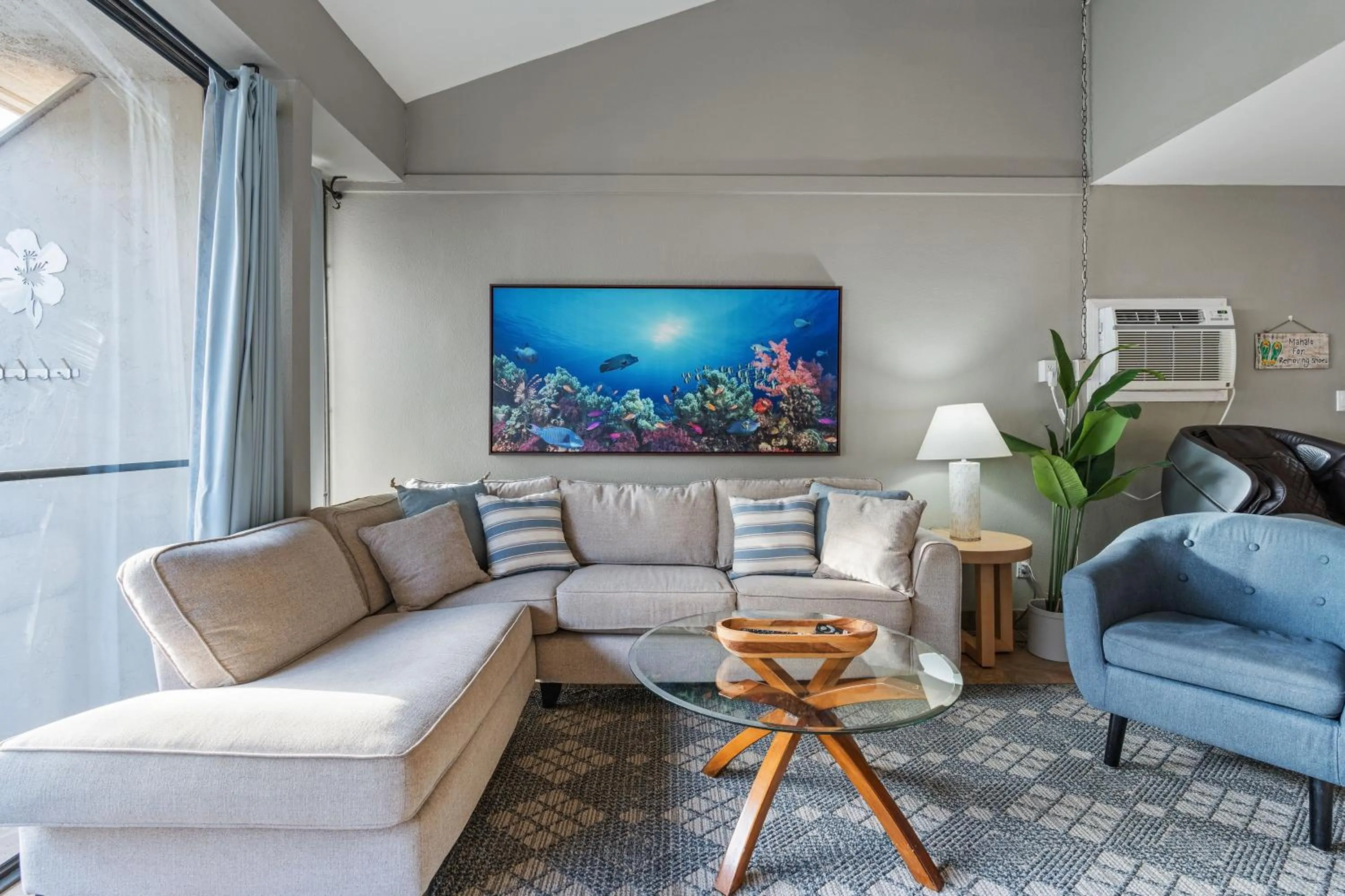 TV and multimedia in Maui Beach Retreat