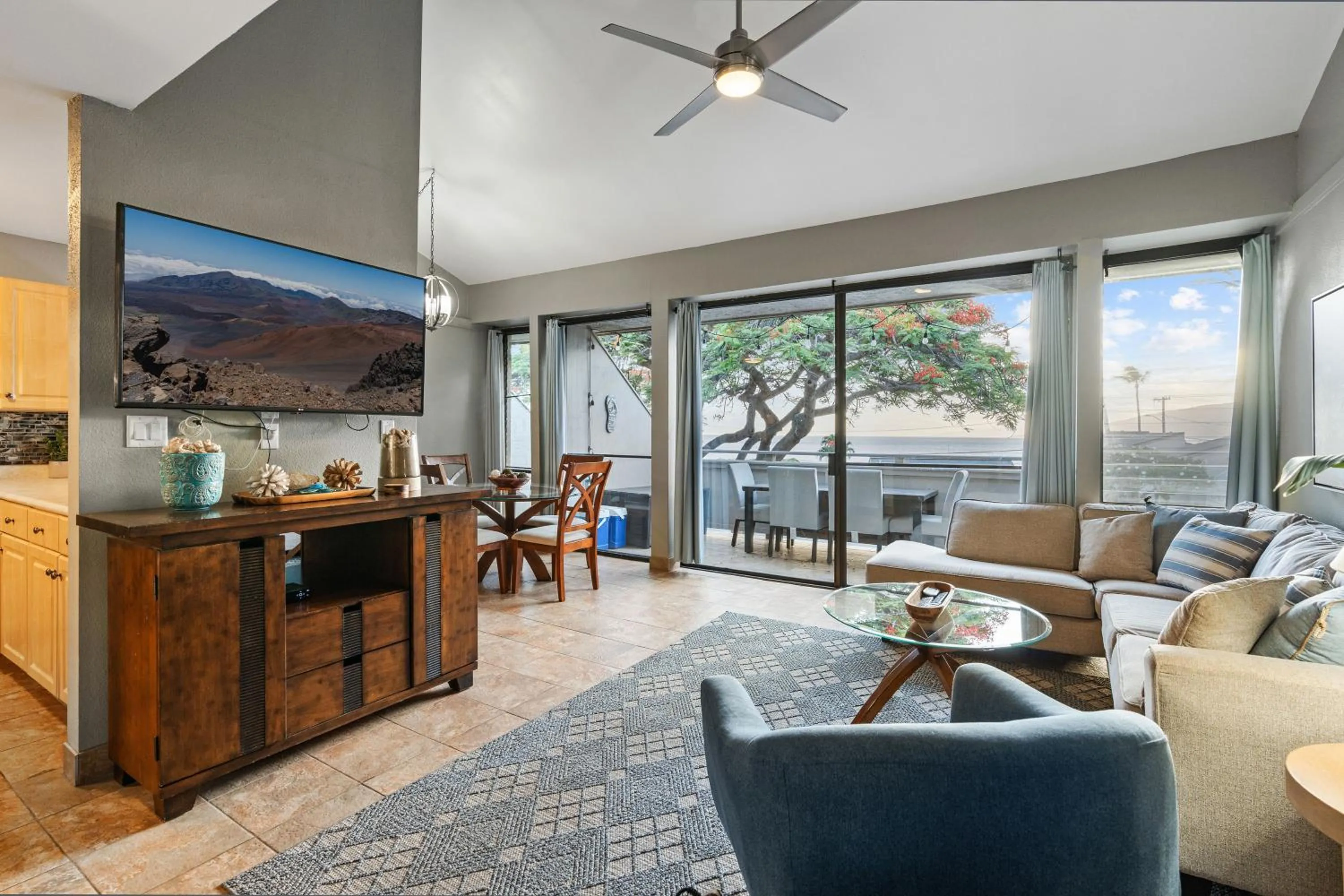 Living room in Maui Beach Retreat