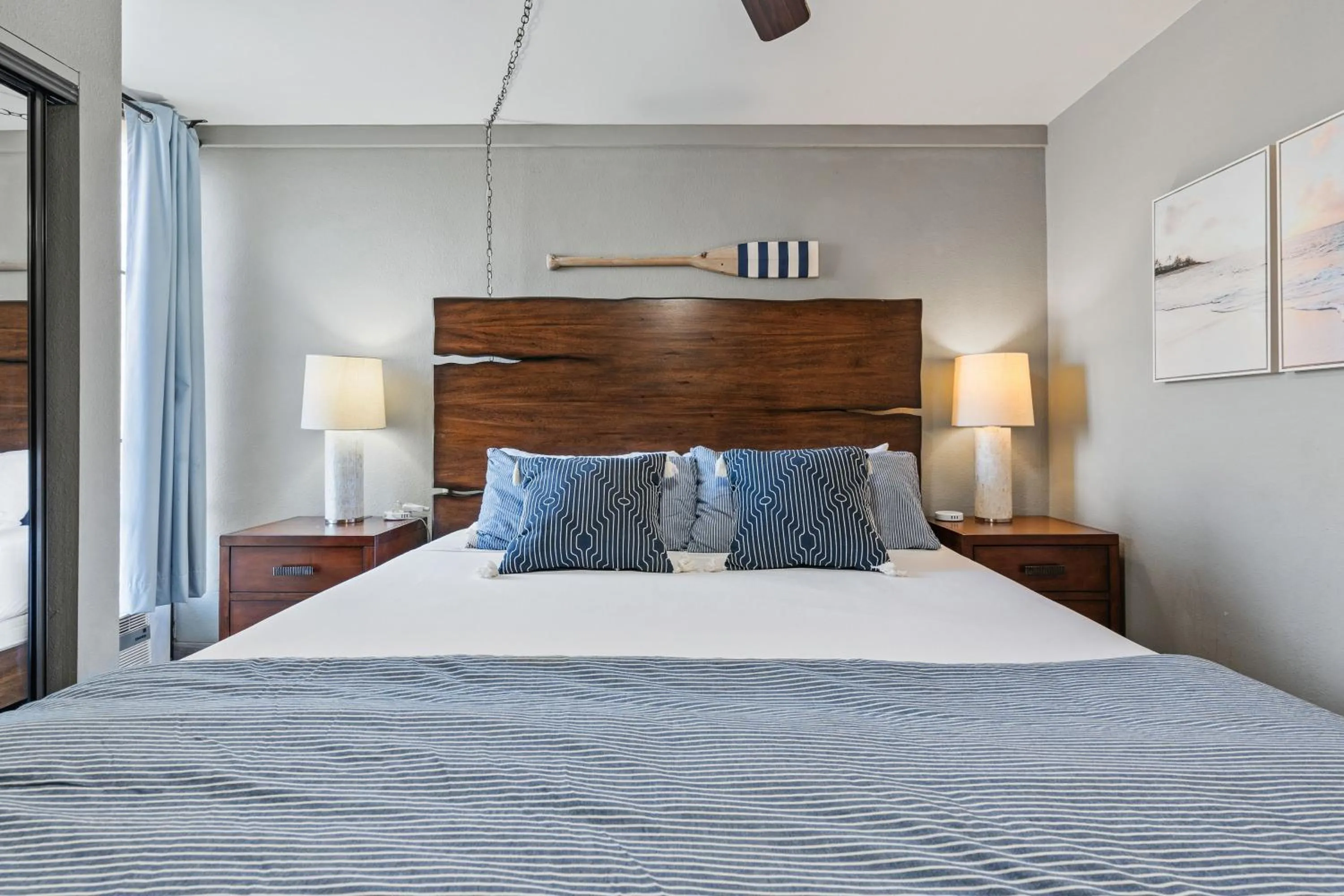 Bed in Maui Beach Retreat