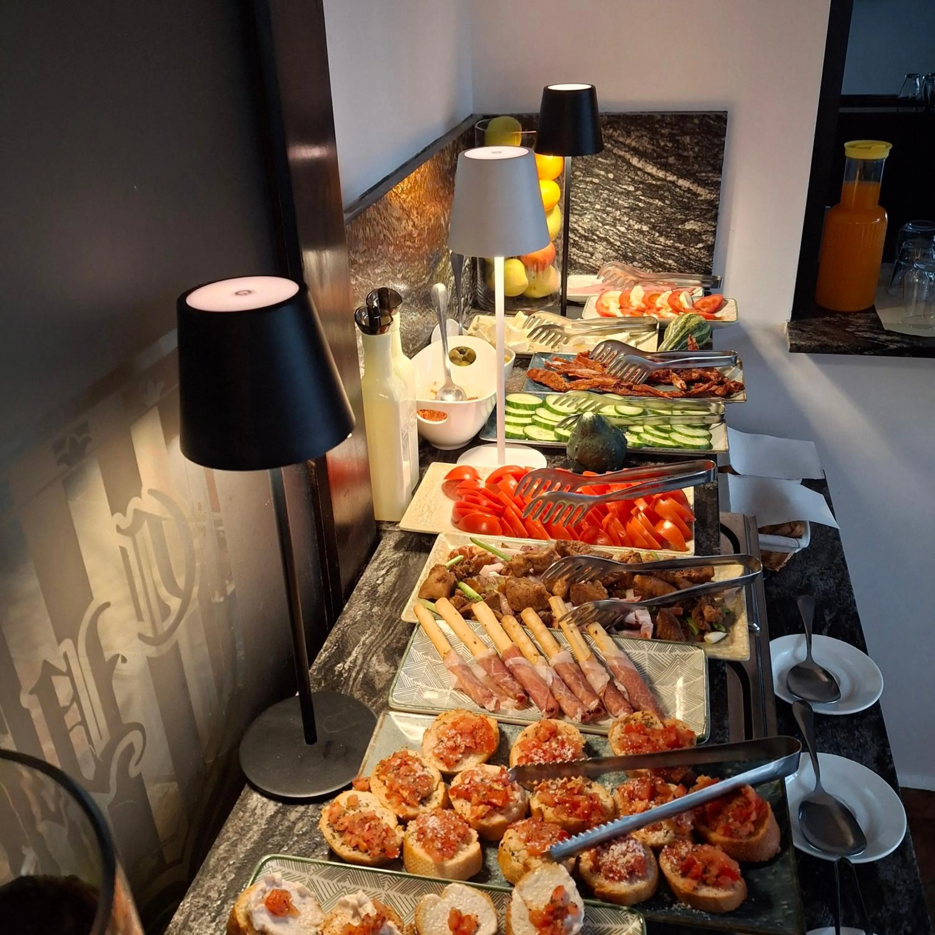 Buffet breakfast in CONTELE VLADIMIR
