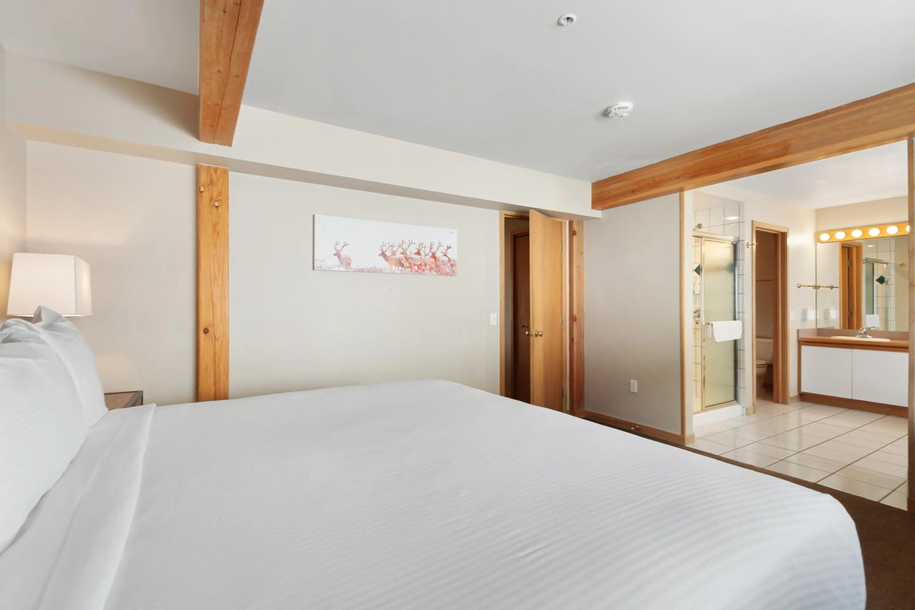 Bed in Gold Point Resort Breckenridge by Vacatia