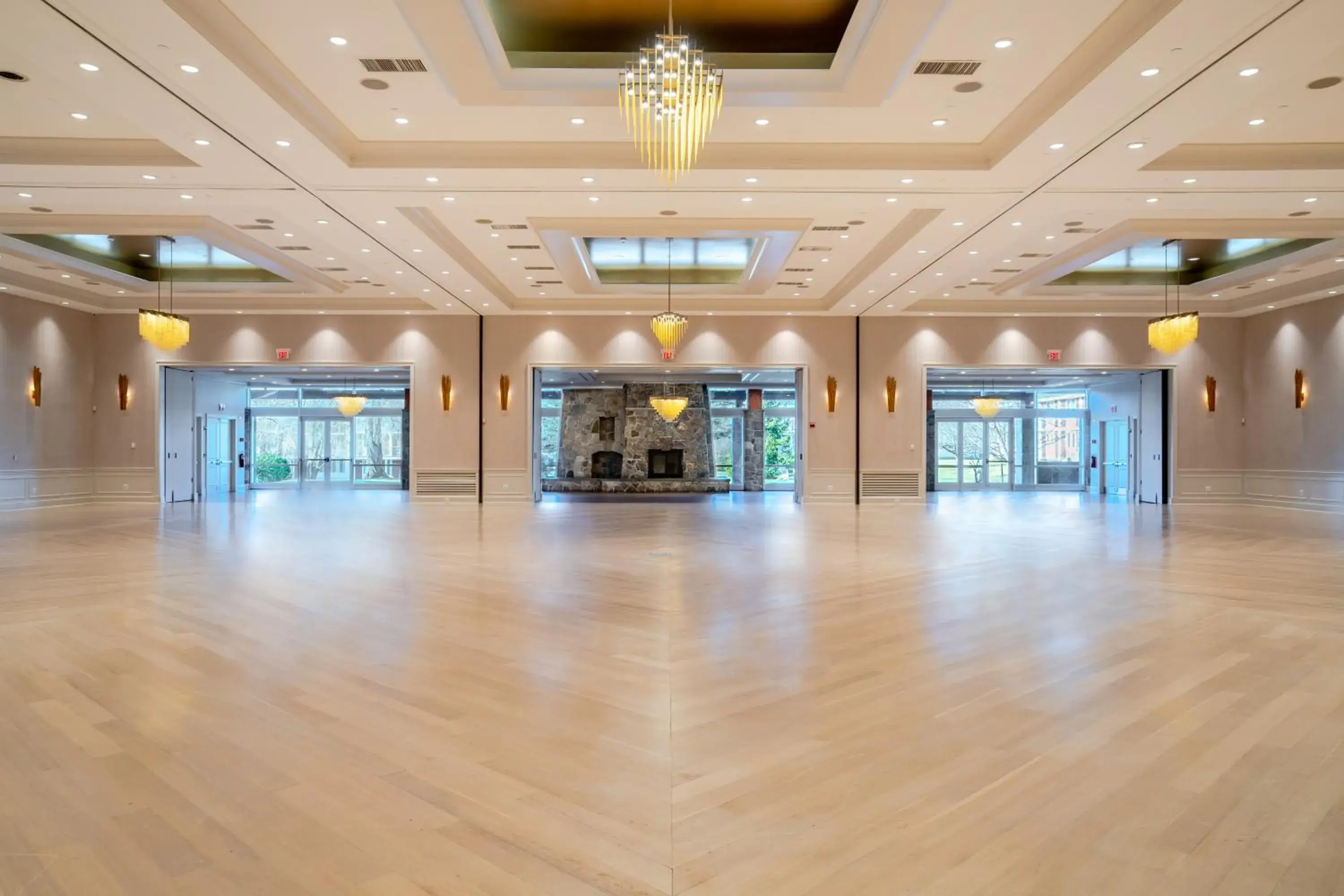 Property building in Sleepy Hollow Hotel Property building in Sleepy Hollow Hotel