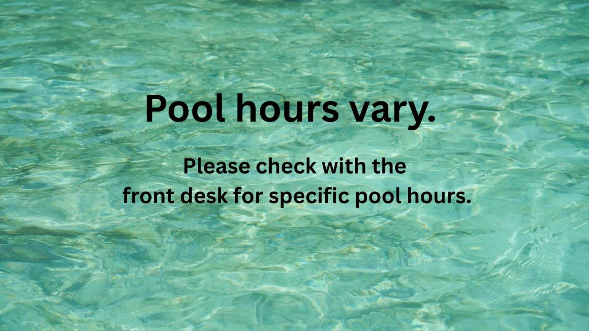 Swimming pool in Sleepy Hollow Hotel