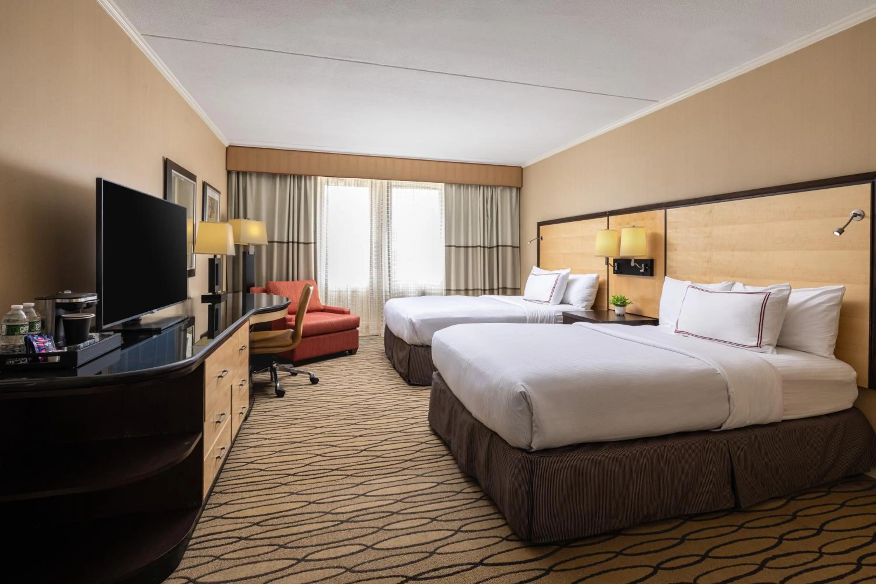 Bed in Sleepy Hollow Hotel