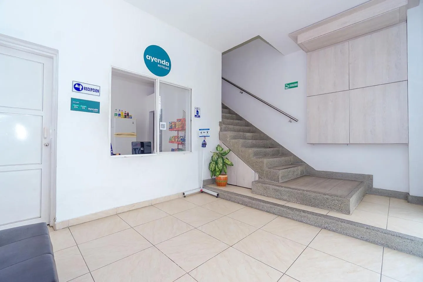 Lobby or reception in Ayenda Hotel Paraiso Chipichape