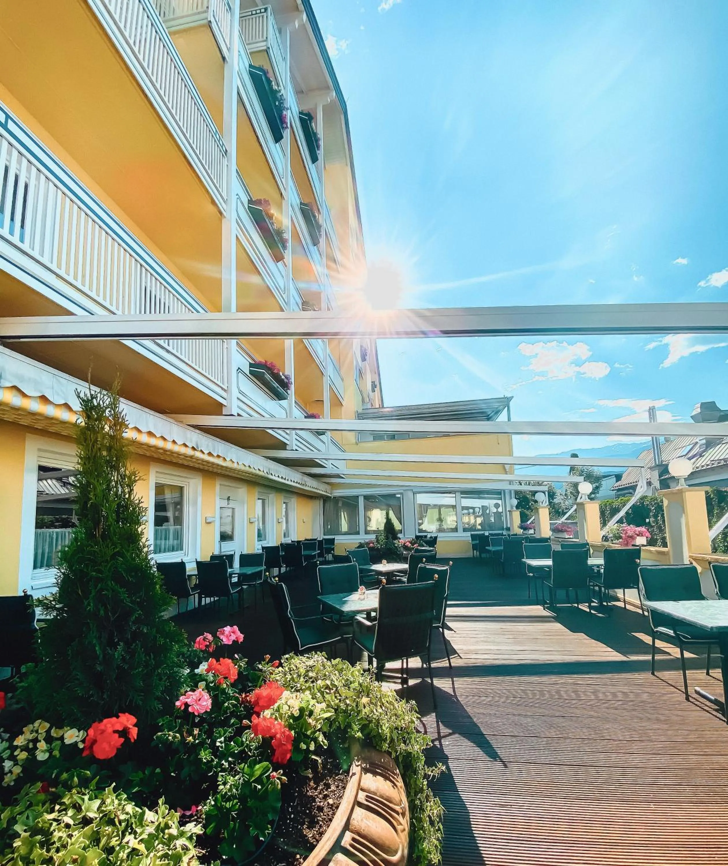 Restaurant/places to eat in Rumer Hof