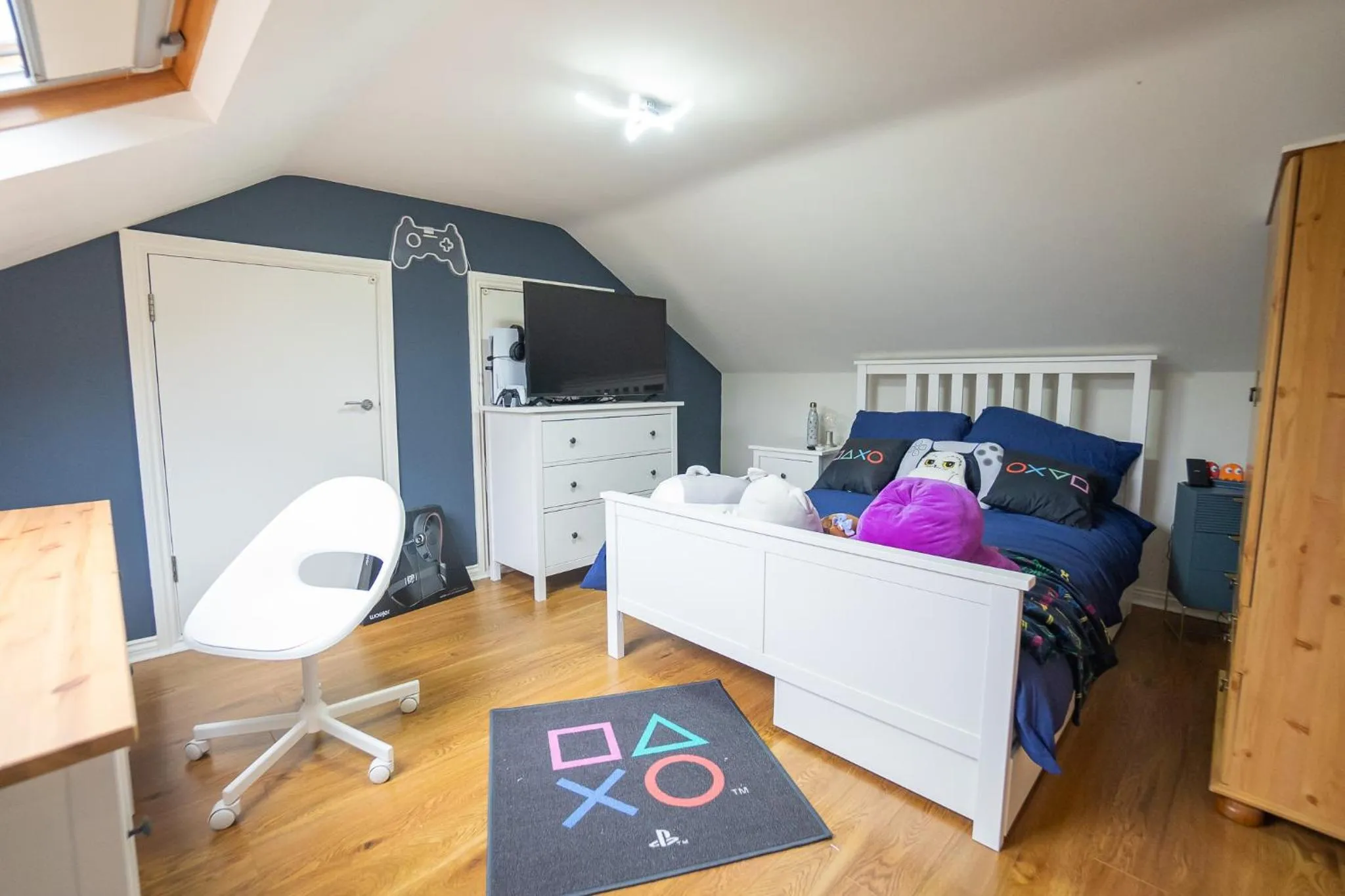 Bed in The Briers Country House