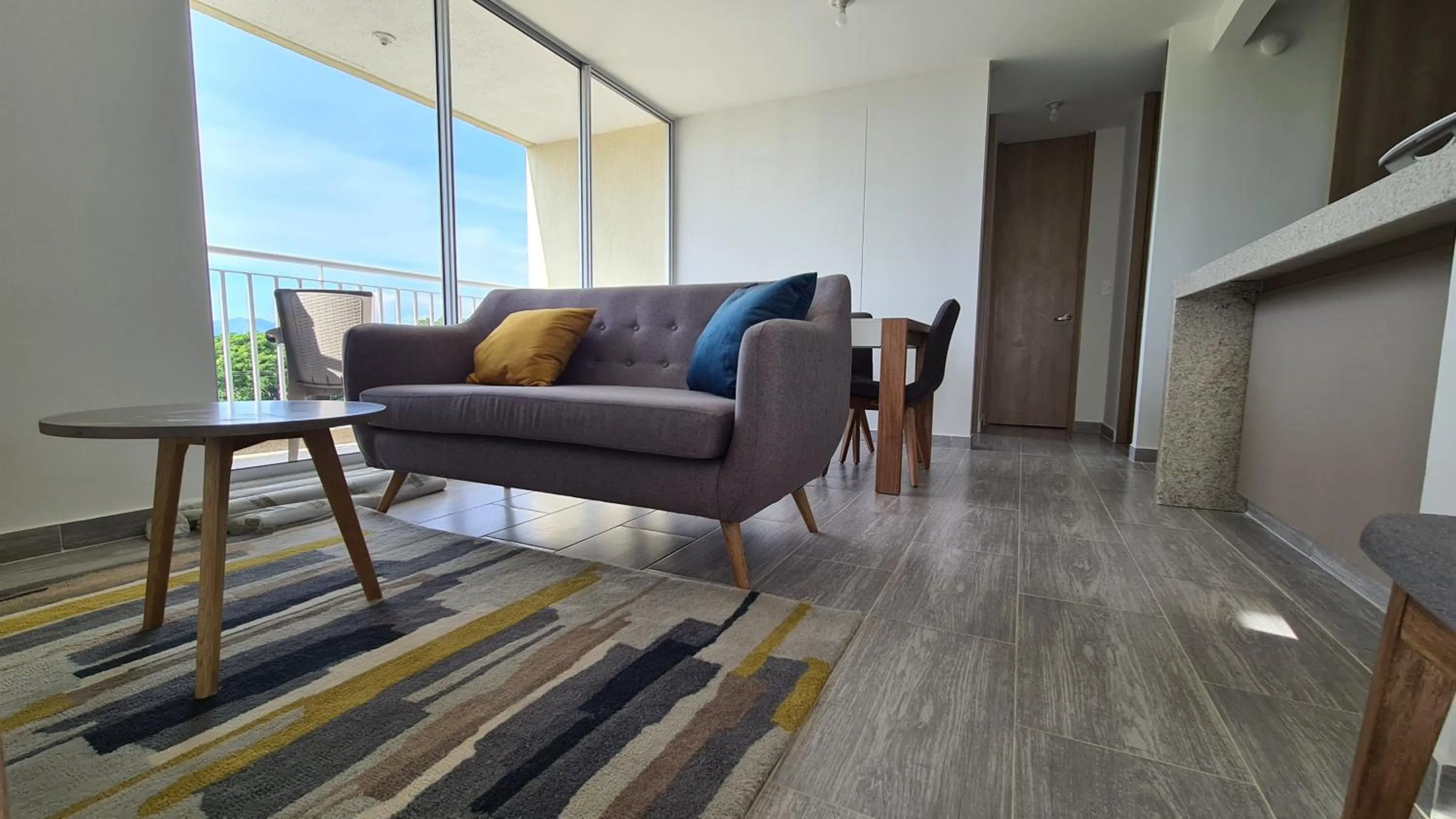 Apartamento moderno en Puerto Azul Club House